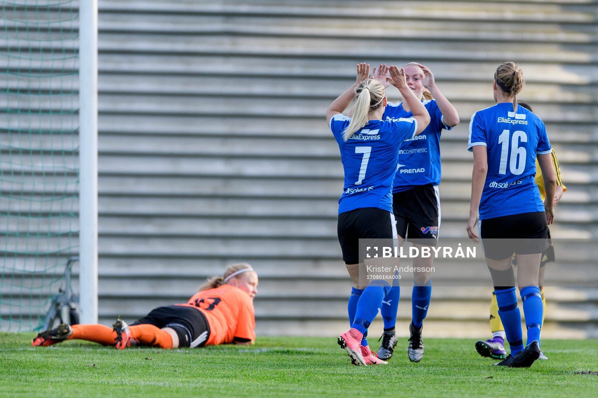 Halmstads spelare jublar