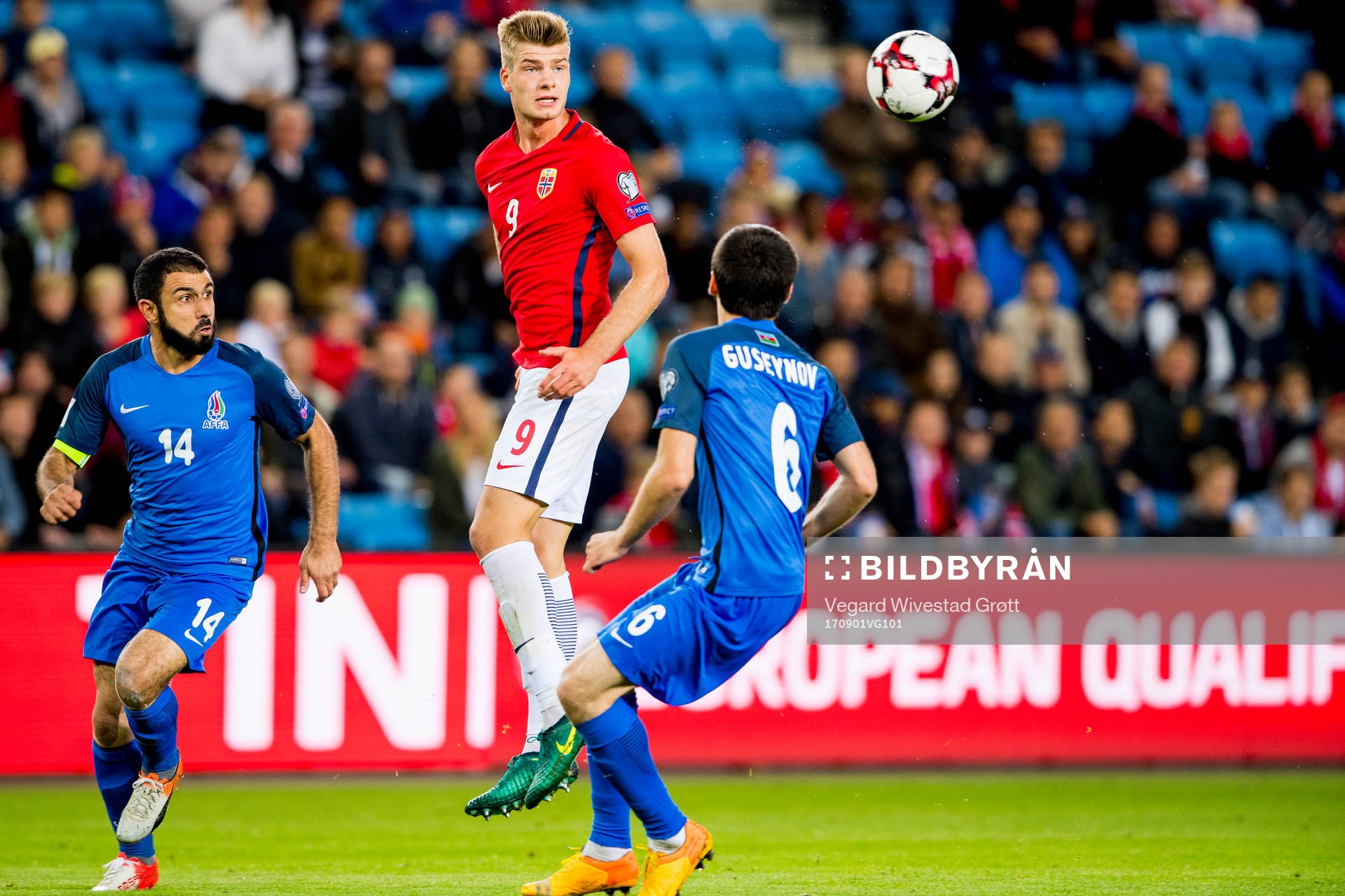 Rashad Sadygov of Azerbaijan and Alexander Sørloth of