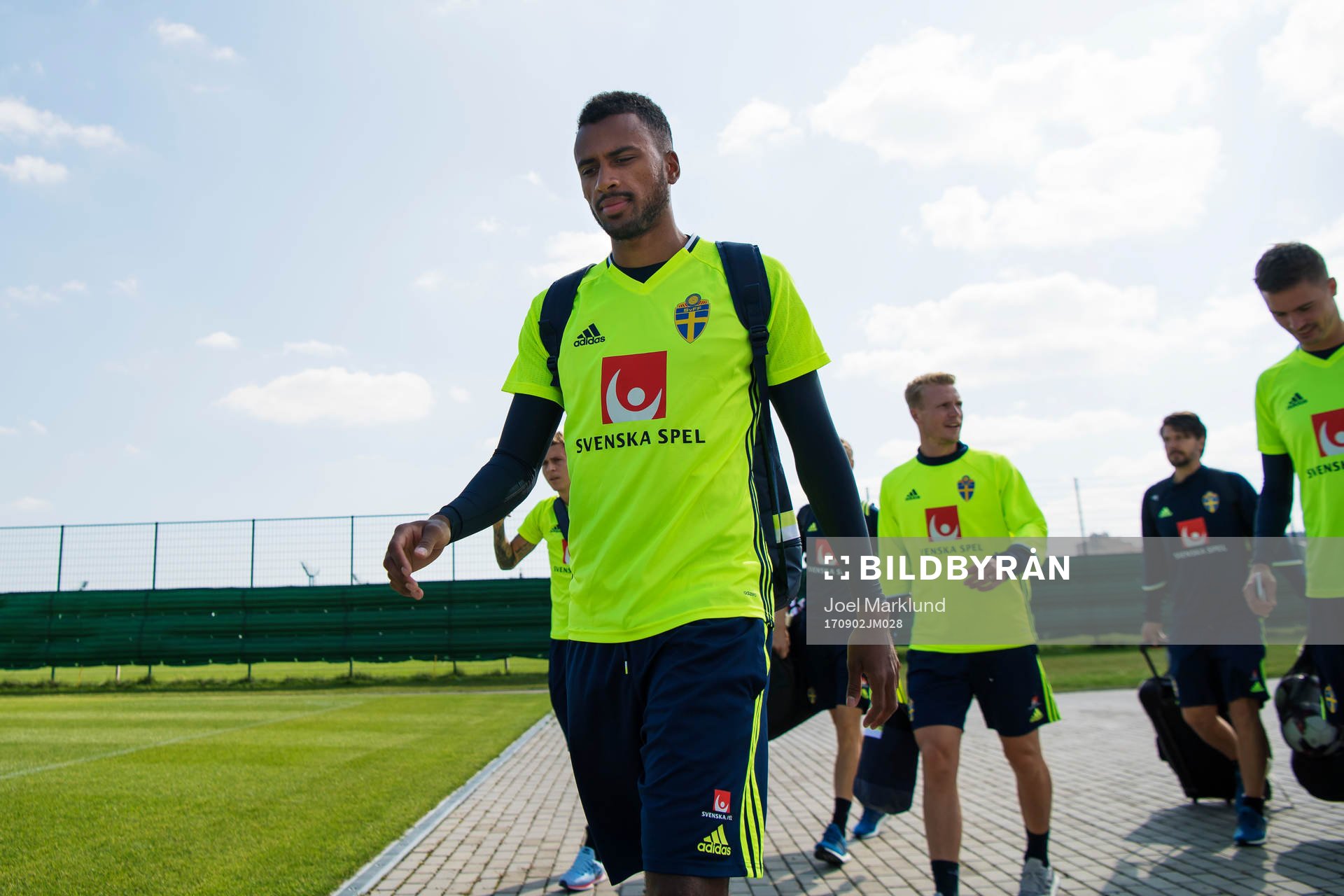 Isaac Kiese Thelin på väg till Sveriges fotbollslandslags