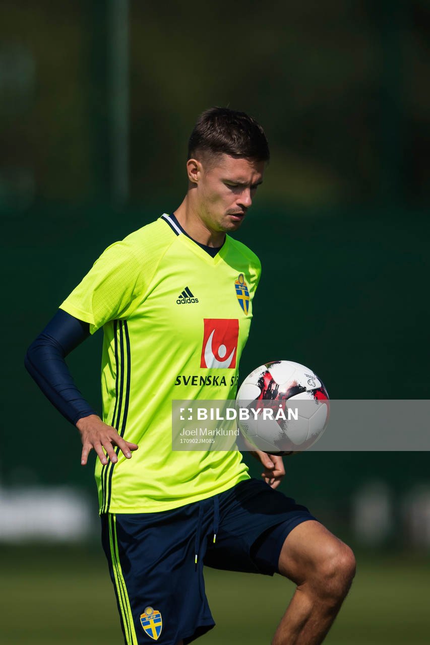 Mikael Lustig