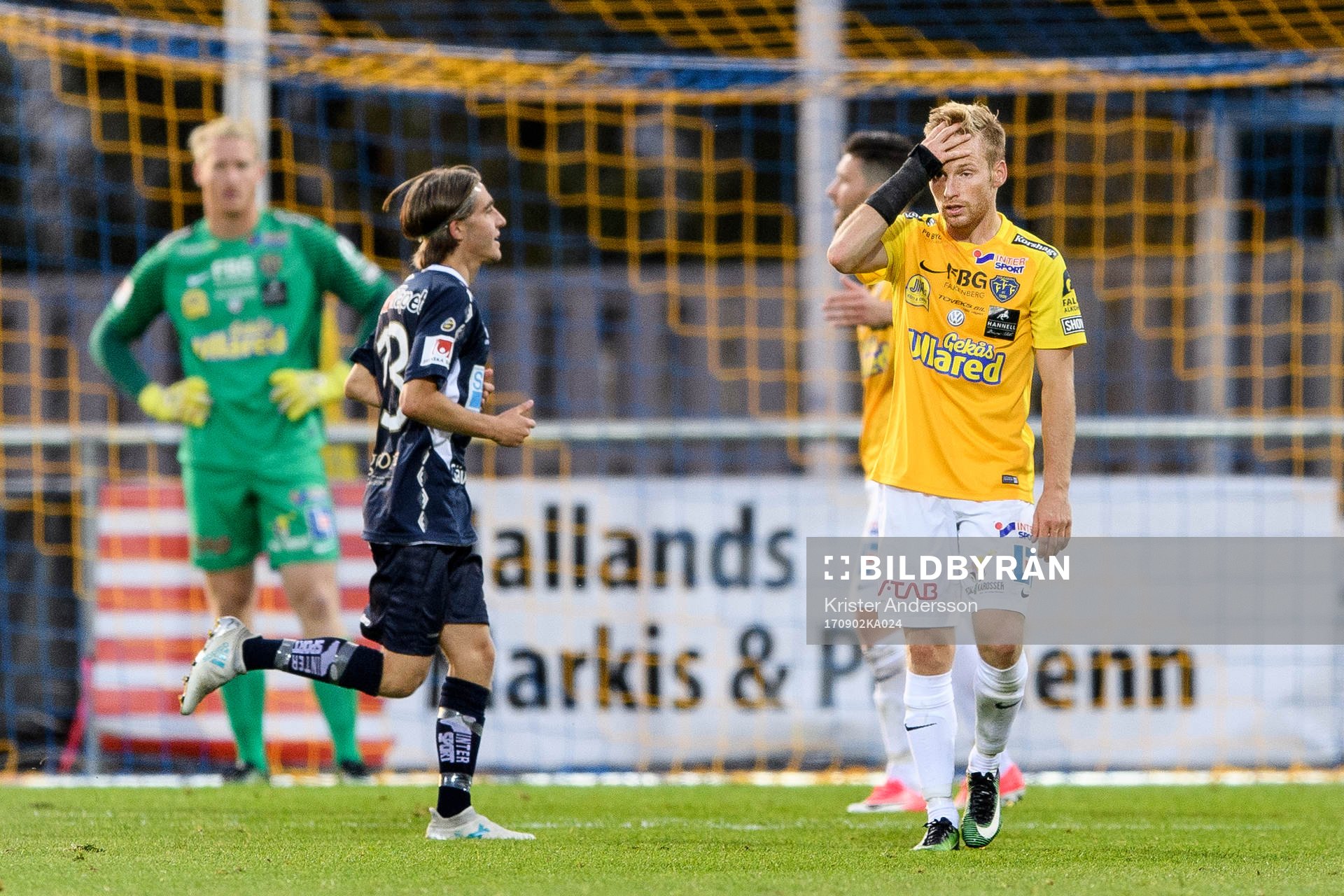 Falkenbergs Tobias Englund deppar