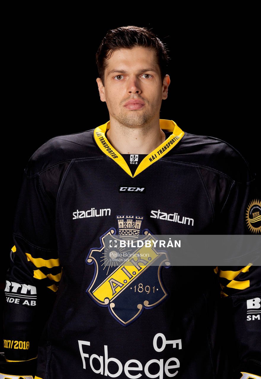 s Eric Castonguay