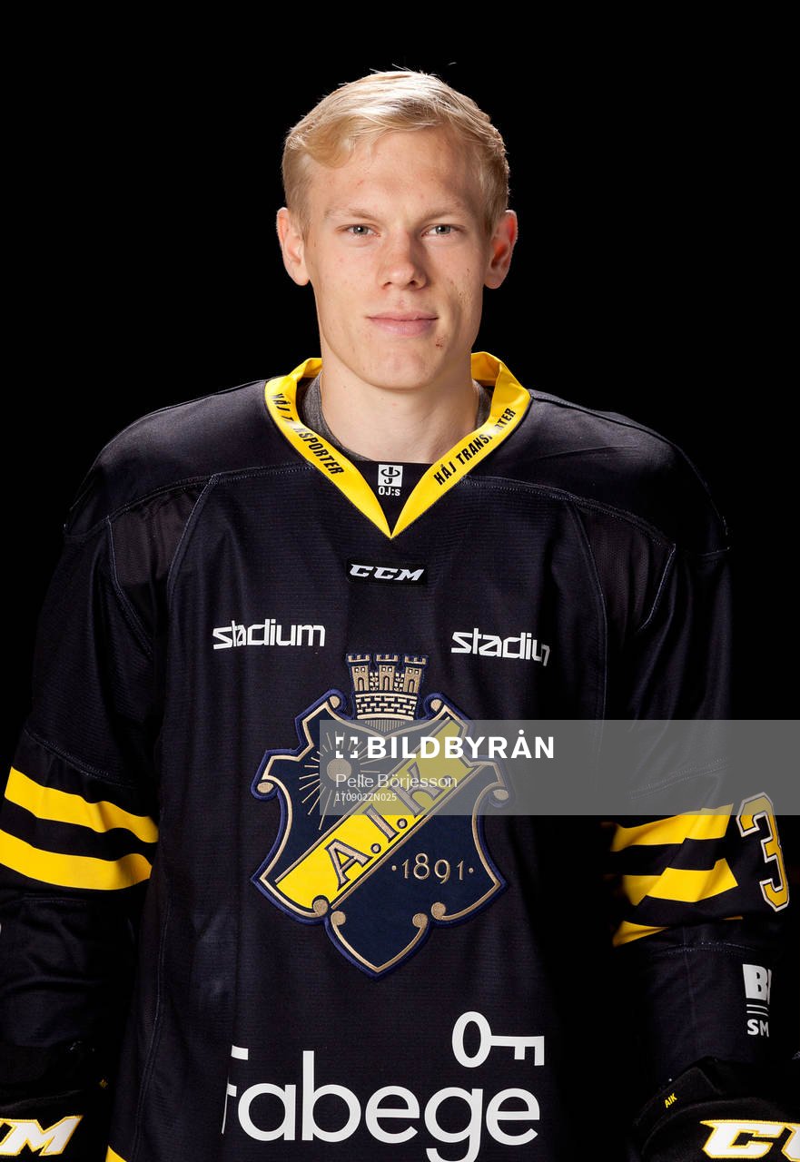 AIK:s Albin Johansson poserar för ett porträtt den 1 september 2017 i Stockholm.