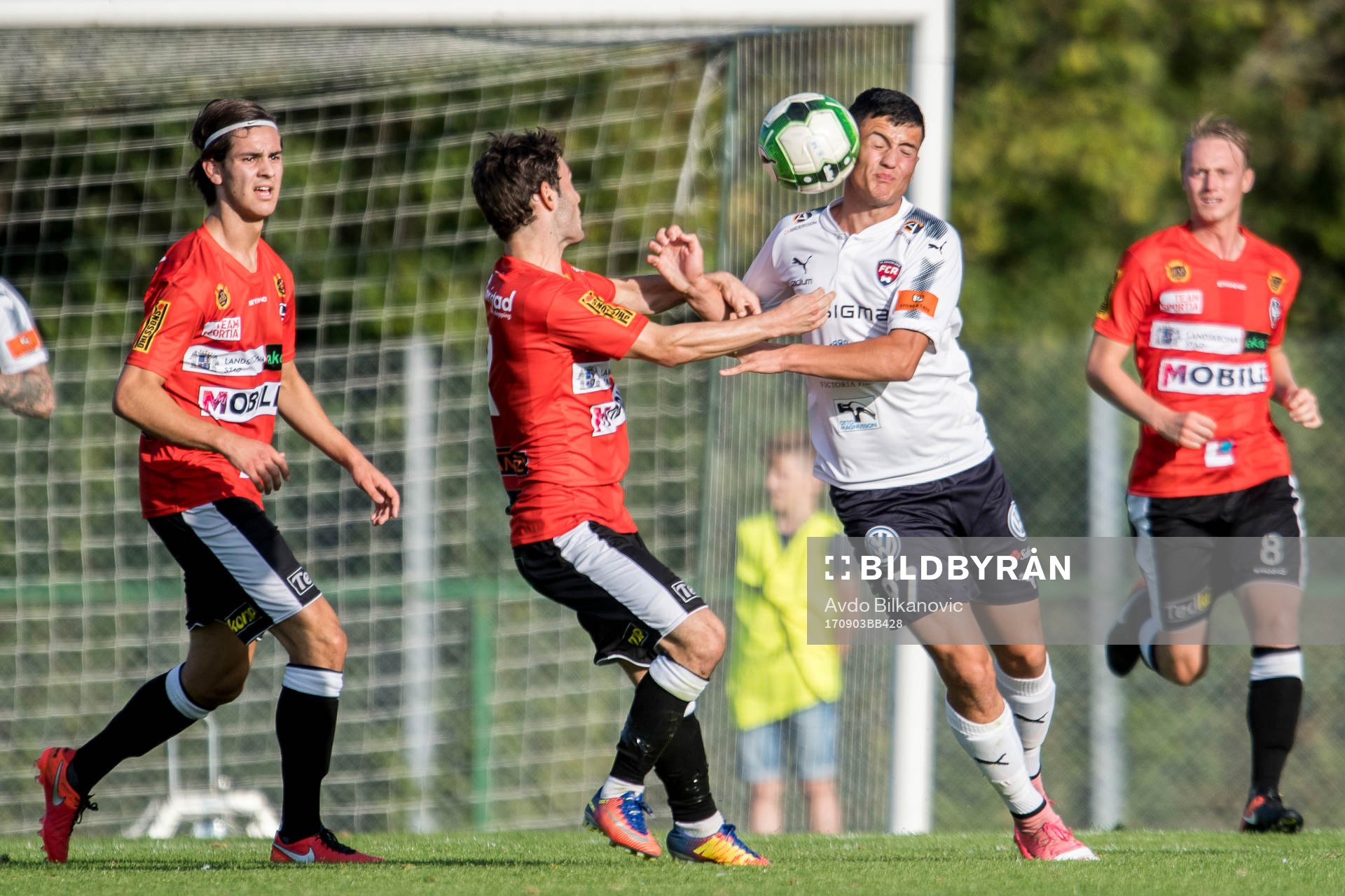 Rosengårds Astrit Seljmani under fotbollsmatchen i Division 1 Södra mellan Rosengård och Landskrona den 3 september 2017 i Malmö.