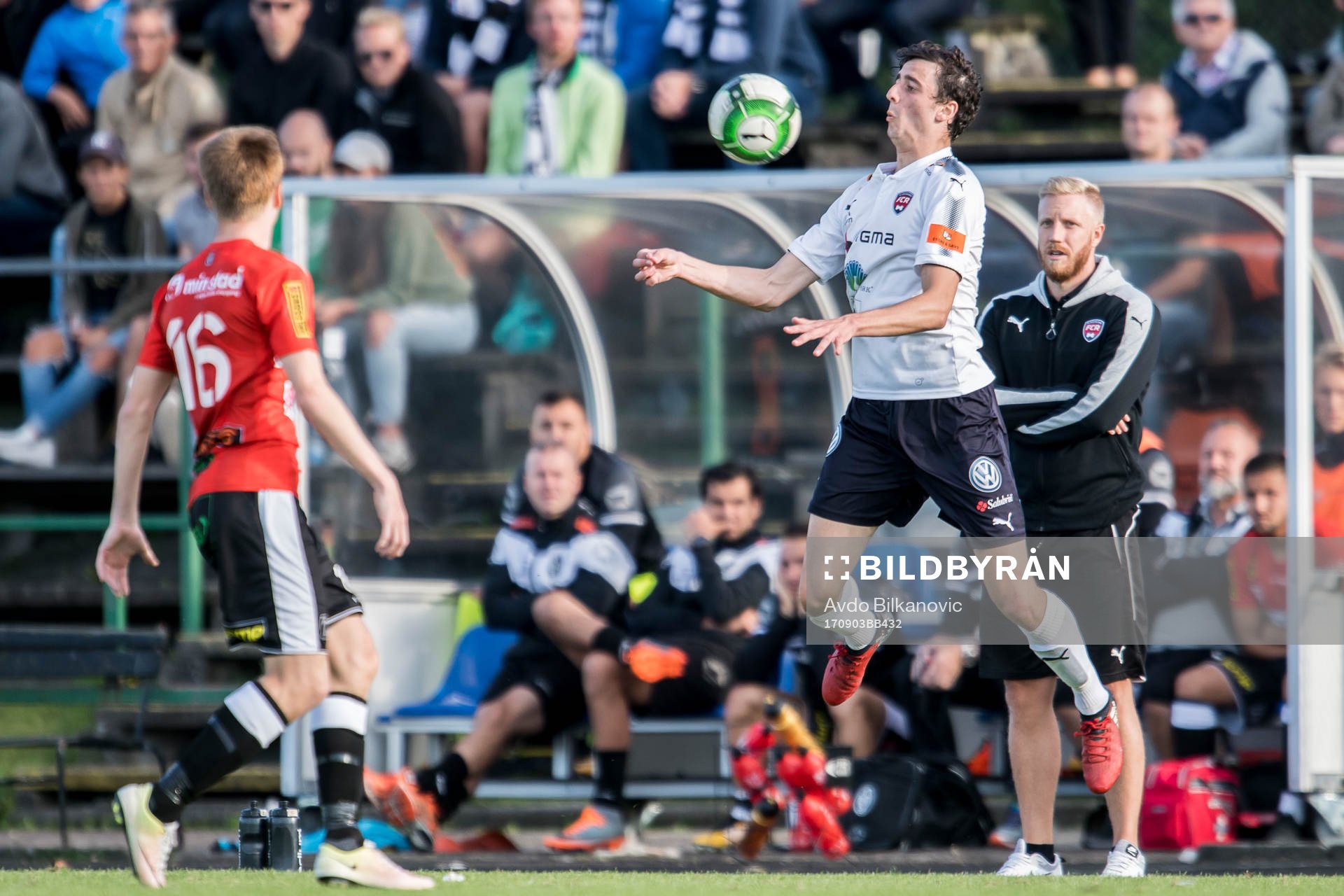 Rosengårds Jetmir Halitiunder fotbollsmatchen i Division 1