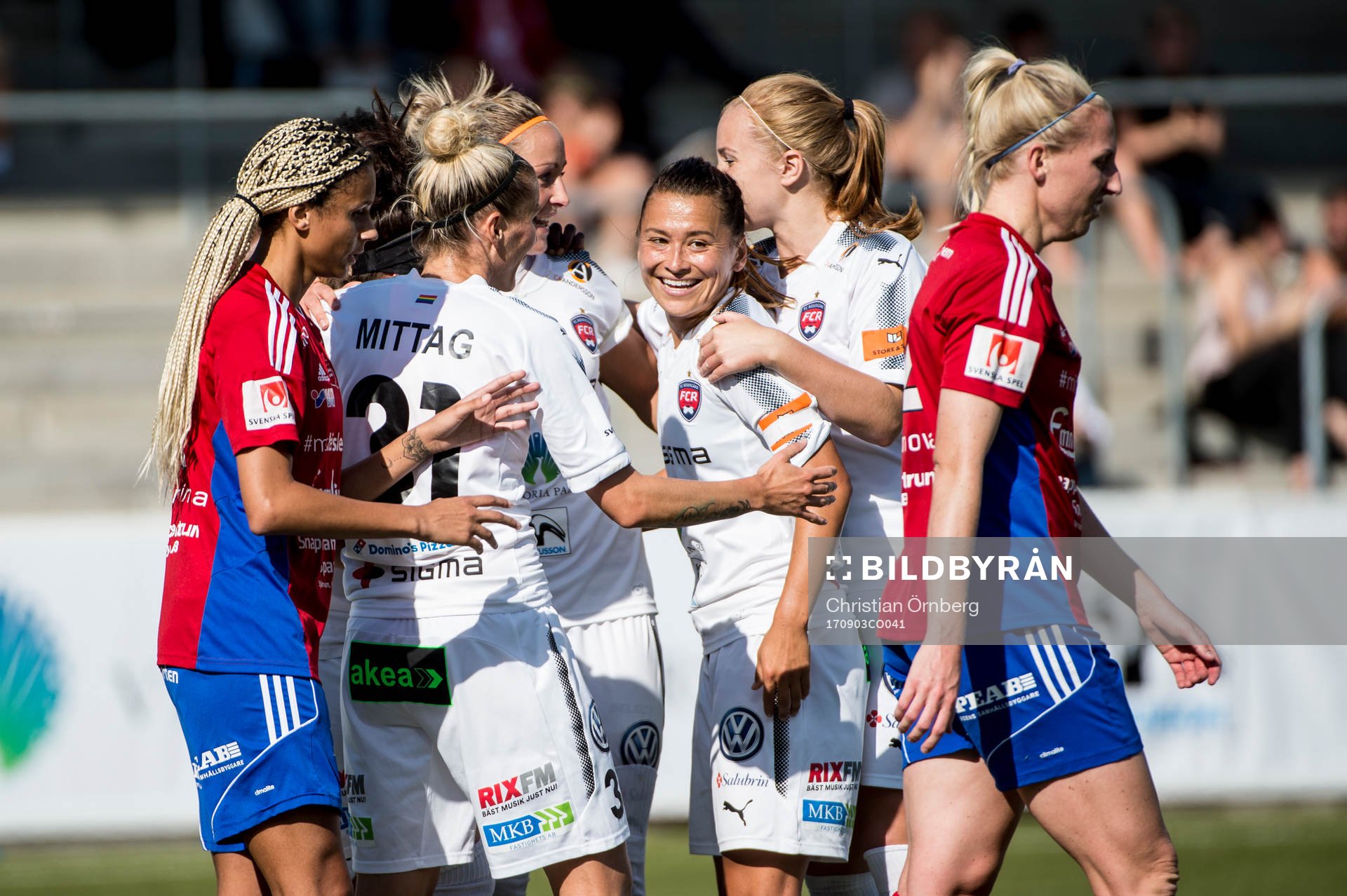 Rosengårds Hanna Folkesson jublar efter 1-0 med Anja Mittag, Alexandra Lowe Riley och Glodis Perla Viggosdottir under fotbollsmatchen i Damallsvenskan mellan Rosengård och Vittsjö den 3 september 2017 i Malmö.