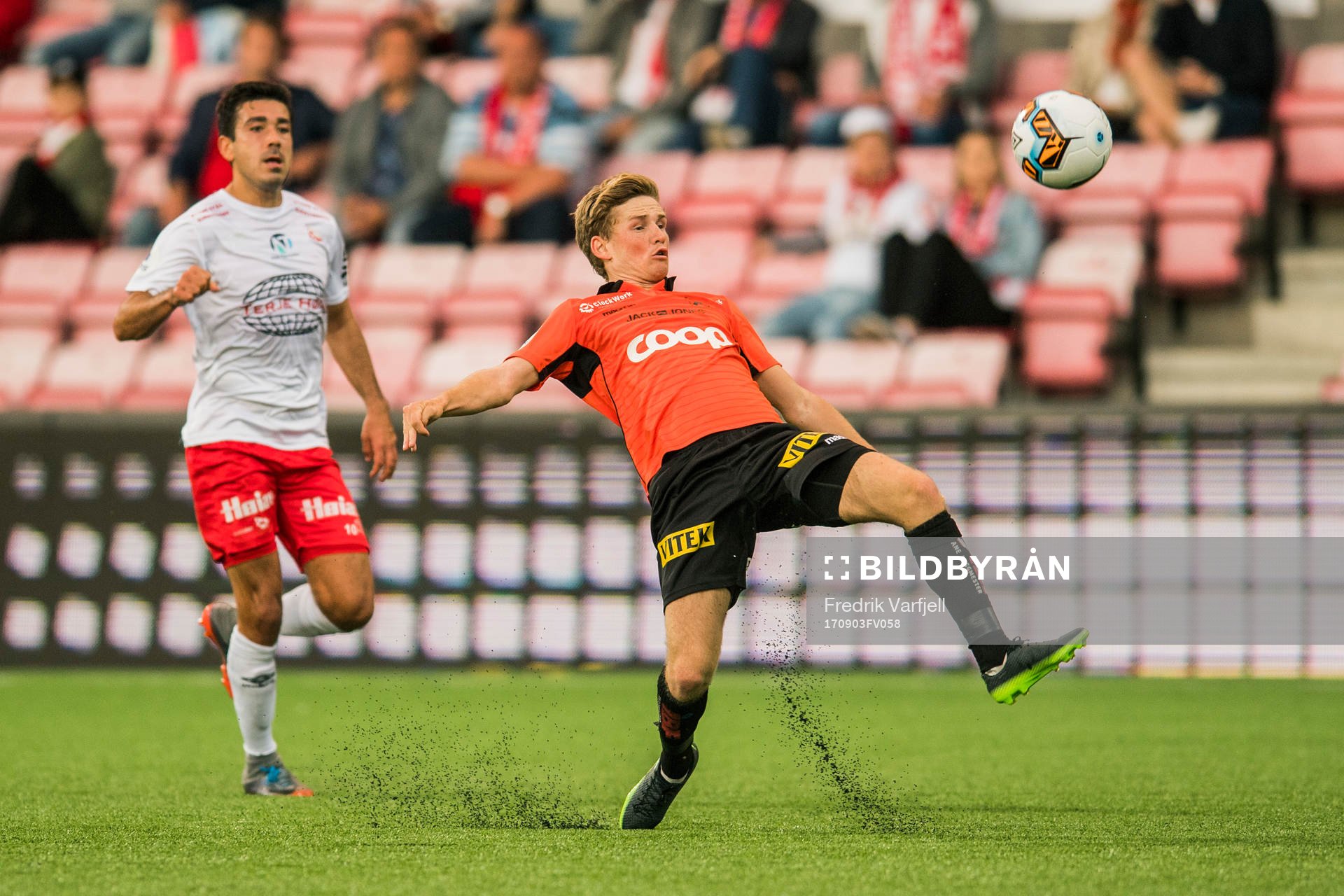 Sanel Kapidzic of Fredrikstad and Stian Bogetveit Nygard of Åsane during the OBOS-ligaen match between Fredrikstad and Åsane on September 3, 2017 in Fredrikstad.