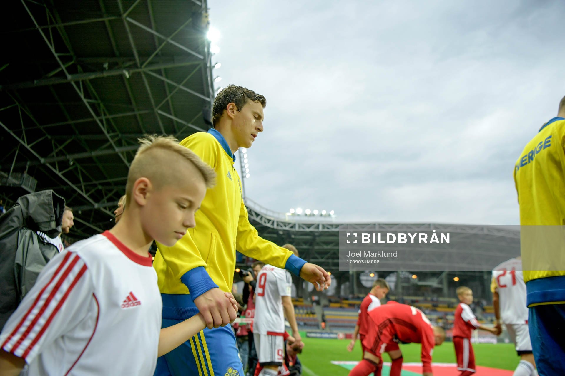 Sveriges Victor Nilsson Lindelöf gör entre