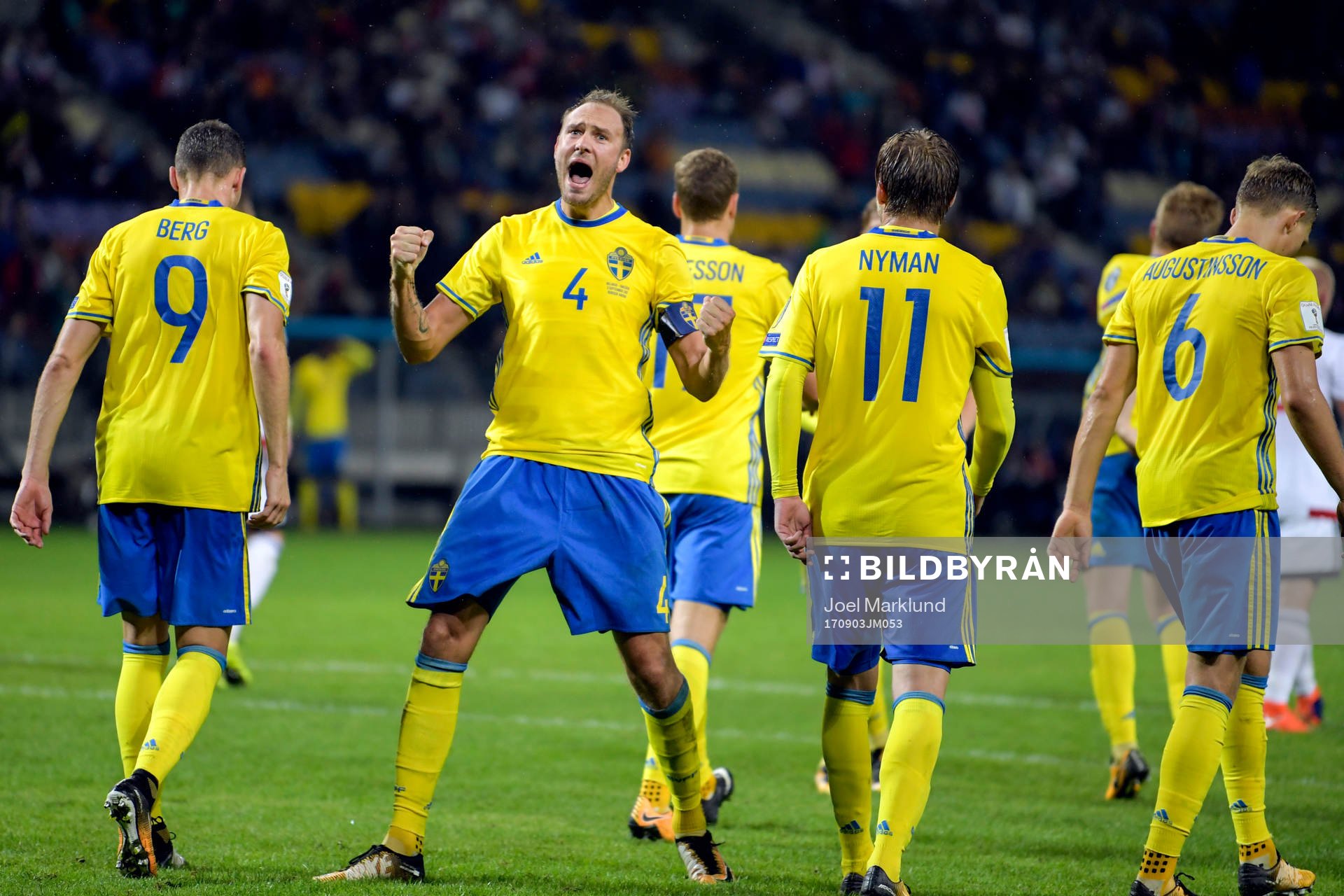 Sveriges Andreas Granqvist jublar