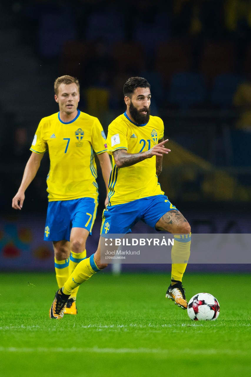 Sveriges Sebastian Larsson och Jimmy Durmaz