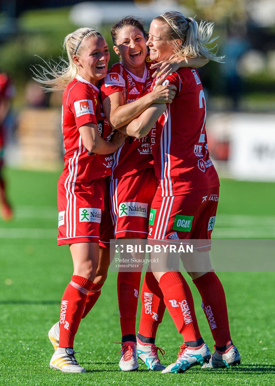 Piteås Josefin Johansson (m) jublar
