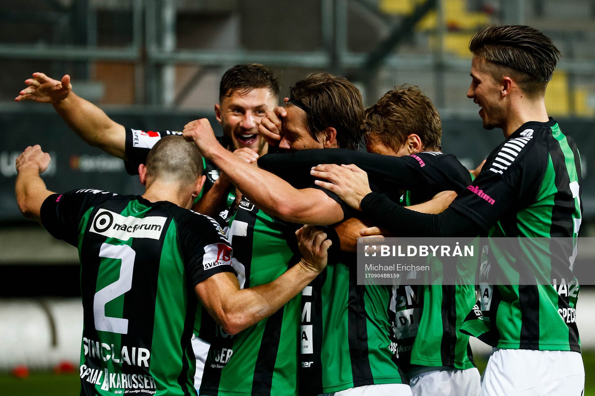 GAIS spelare jublar efter 1-0 av Simon Silverholt under fotbollsmatchen i Superettan mellan GAIS och Örgryte den 4 september 2017 i Göteborg.
