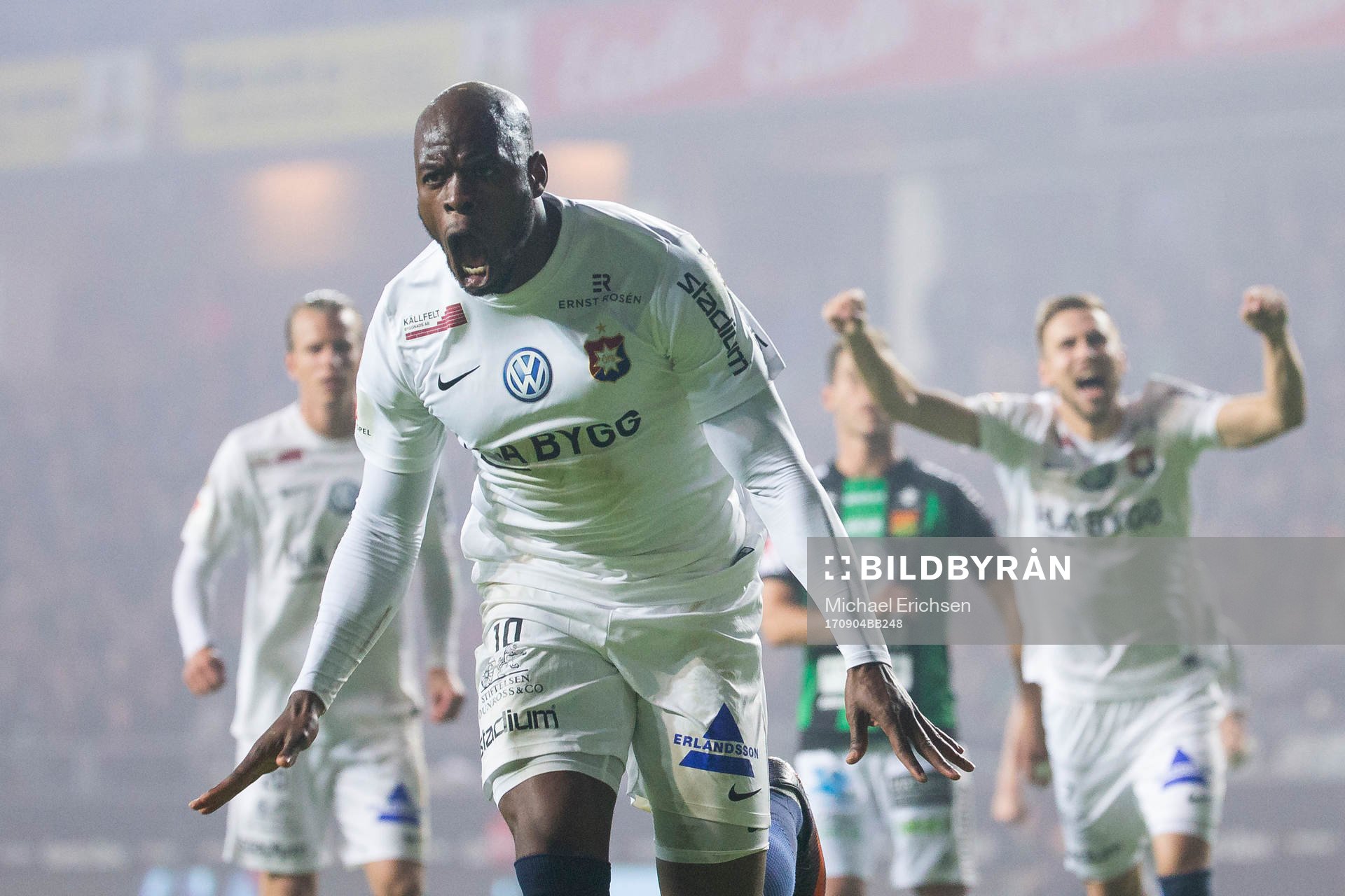 Örgrytes Hakeem Araba jublar