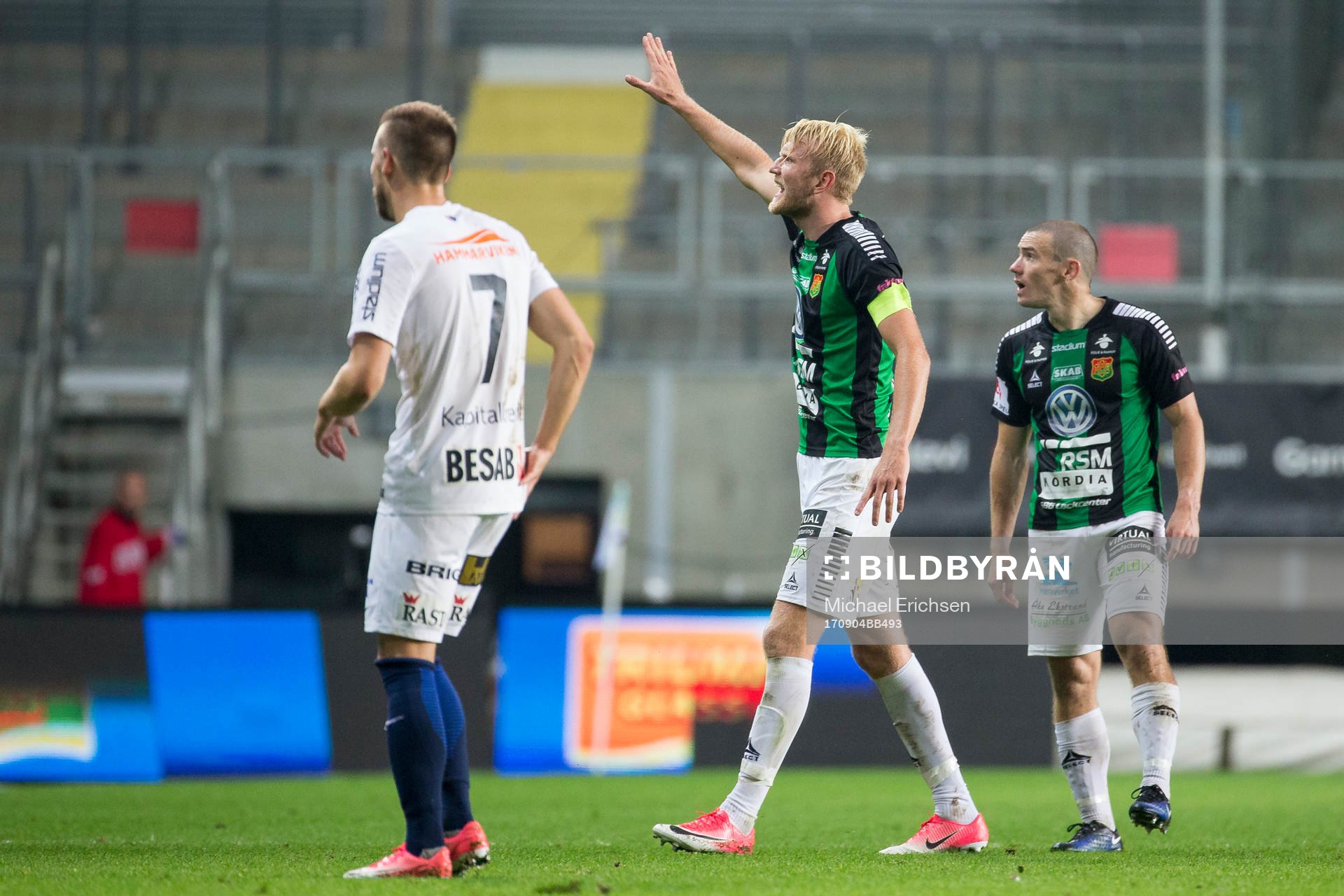 GAIS Carl Nyström vädjar till publiken att inte kasta in