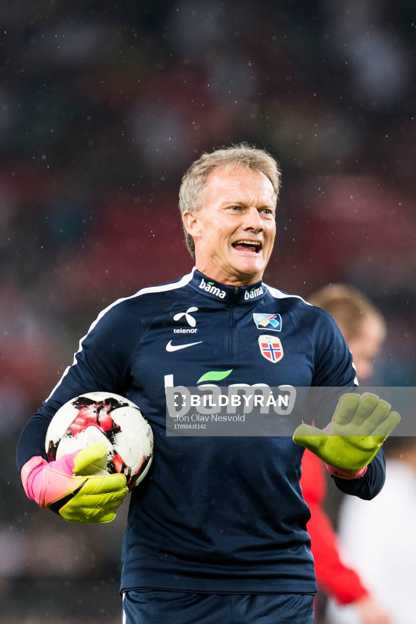 Goalkeeper coach Frode Grodås