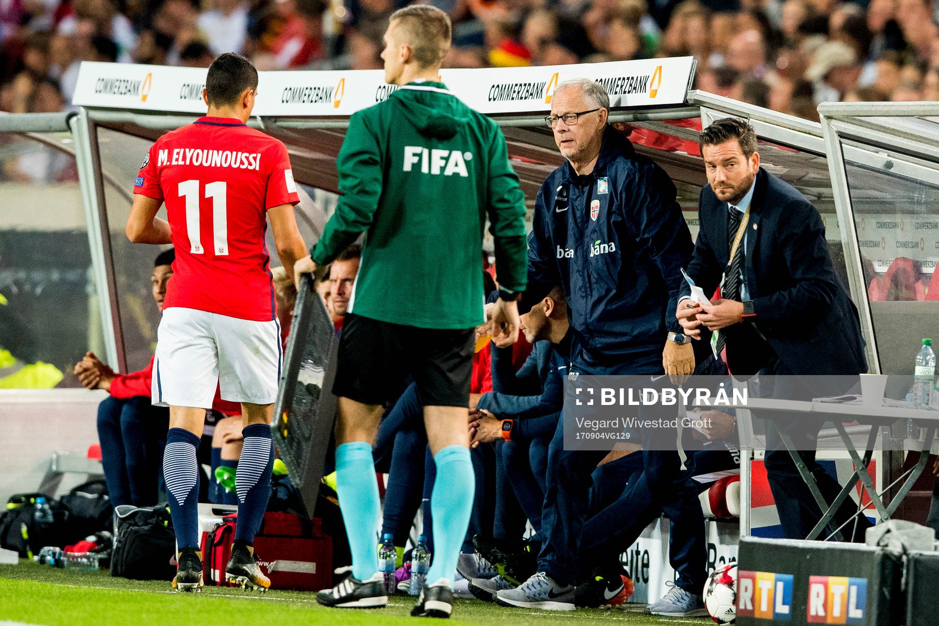 Lars Lagerbäck, head coach of Norway, substitutes off