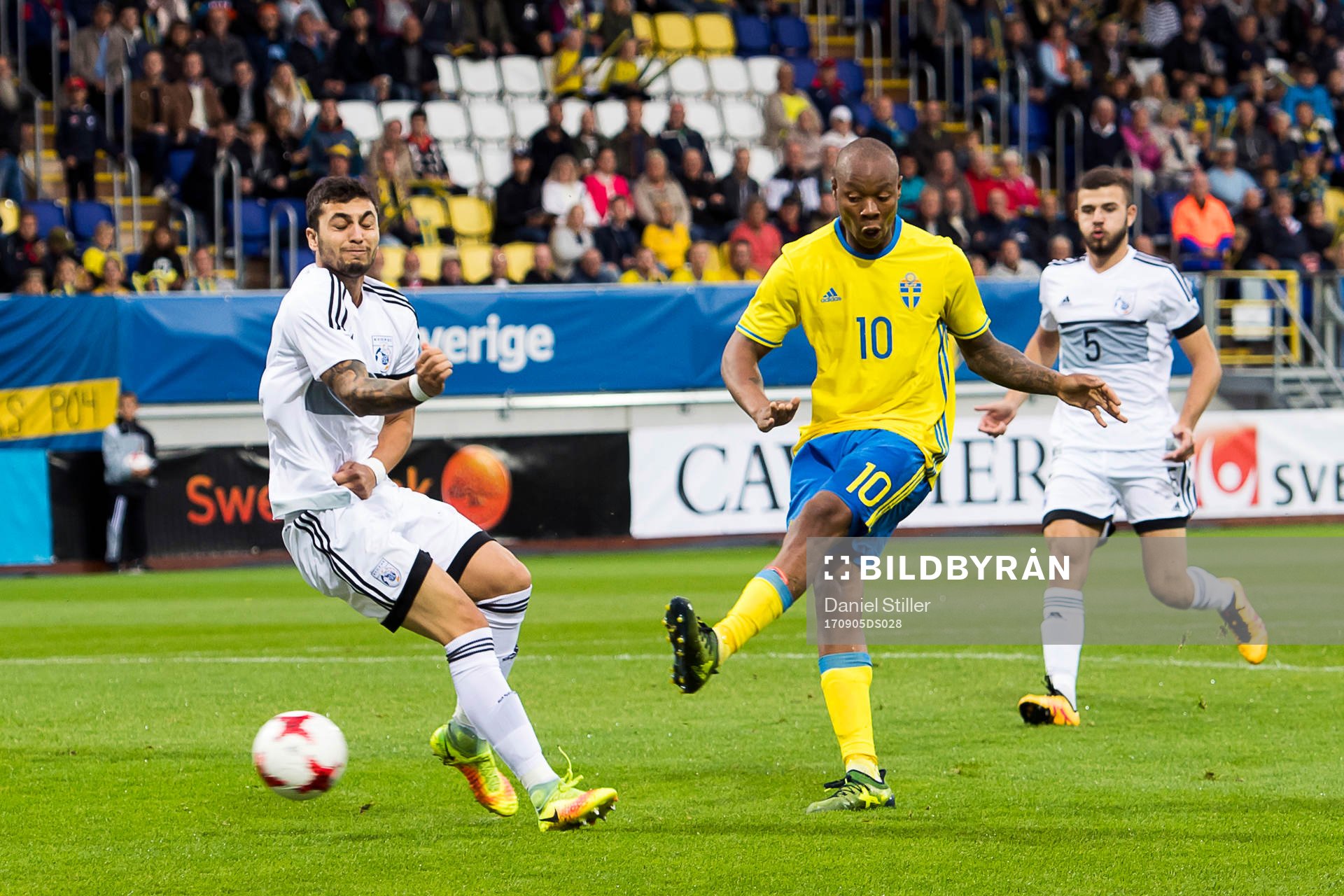 Sveriges Carlos Strandberg gör 1-0