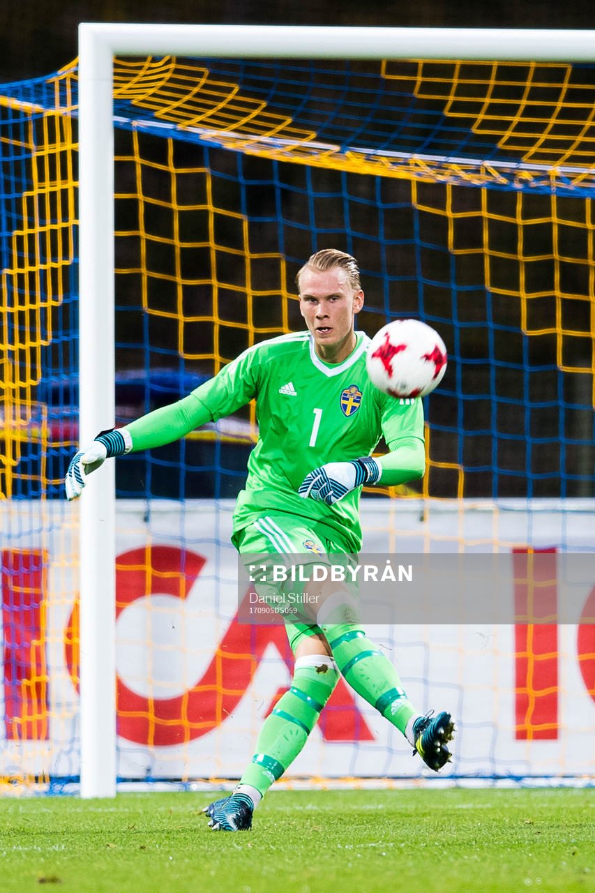 Sveriges målvakt Pontus Dahlberg
