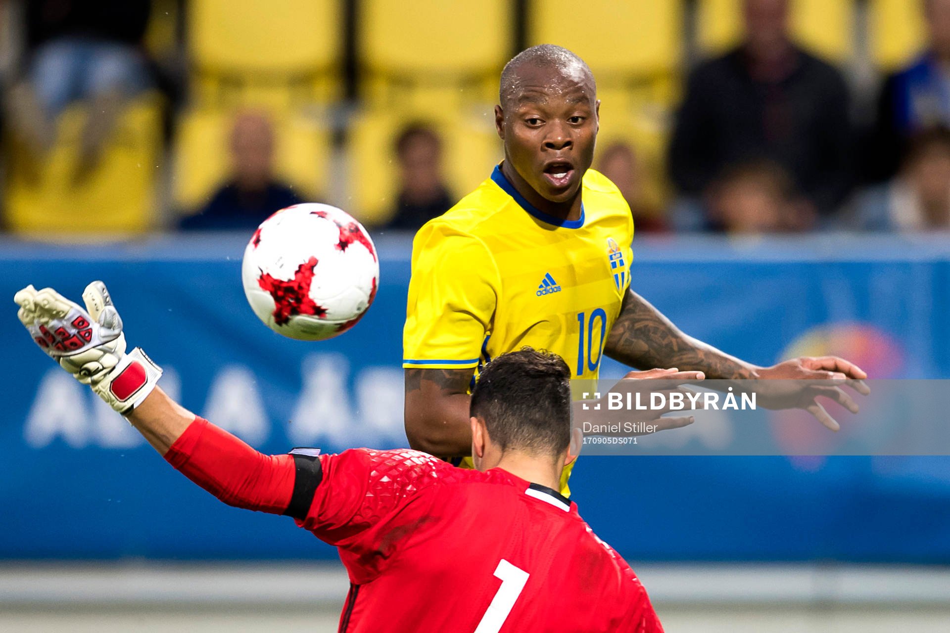 Sveriges Carlos Strandberg gör 3-0