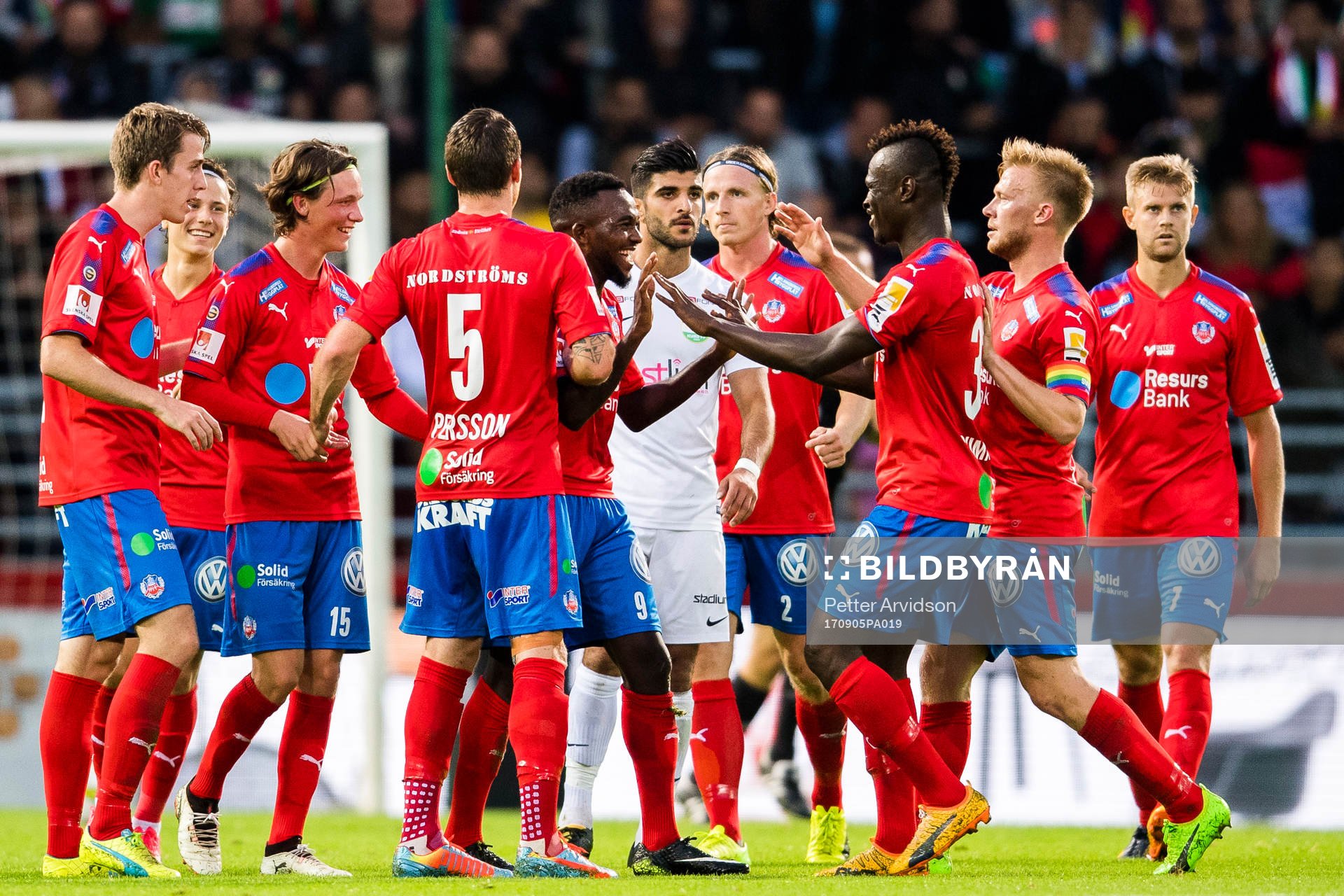 Helsingborgs Lumala Abdu och Edwin Gyimah jublar