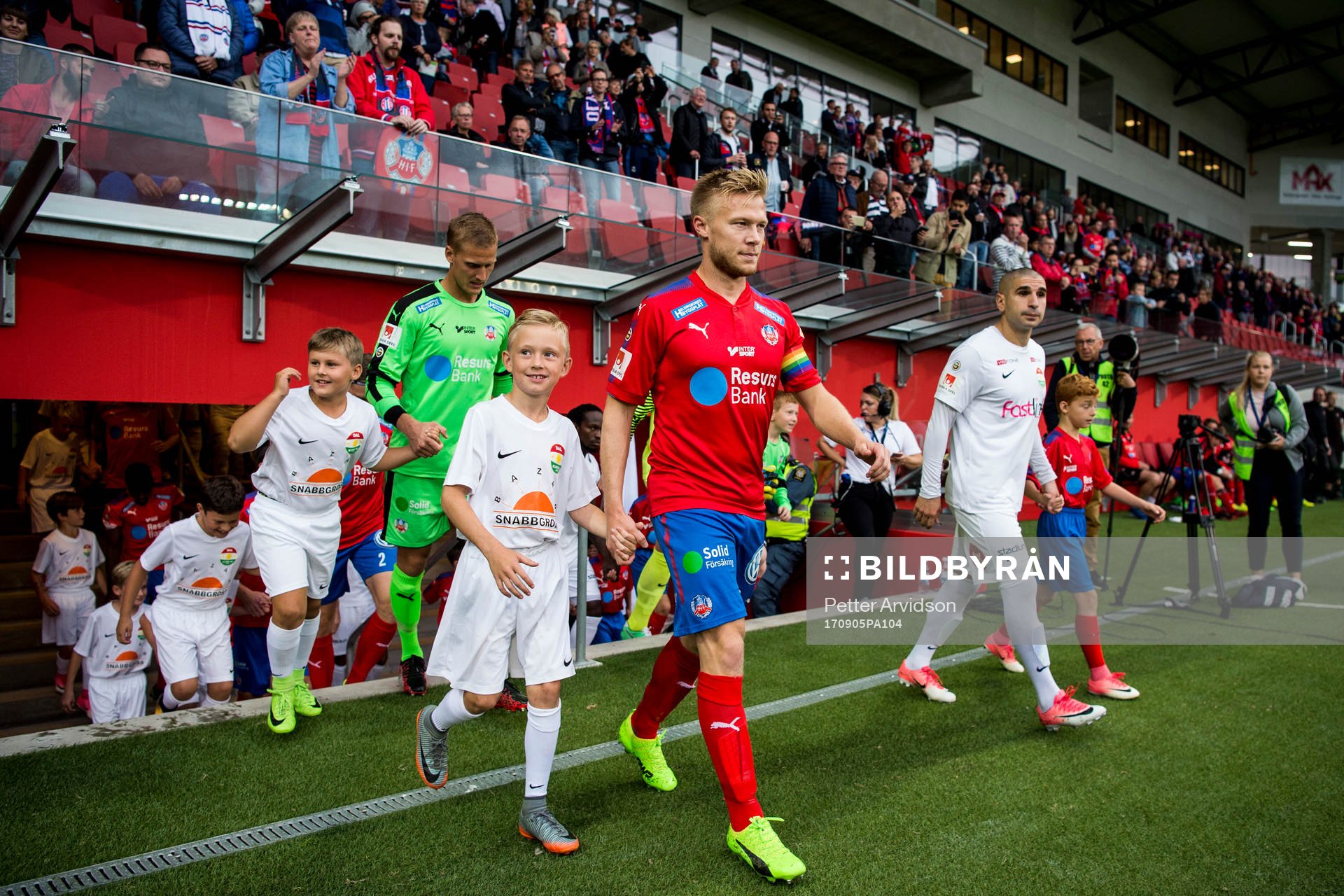 Helsingborgs Andreas Landgren och Dalkurds Rawez Lawan gör