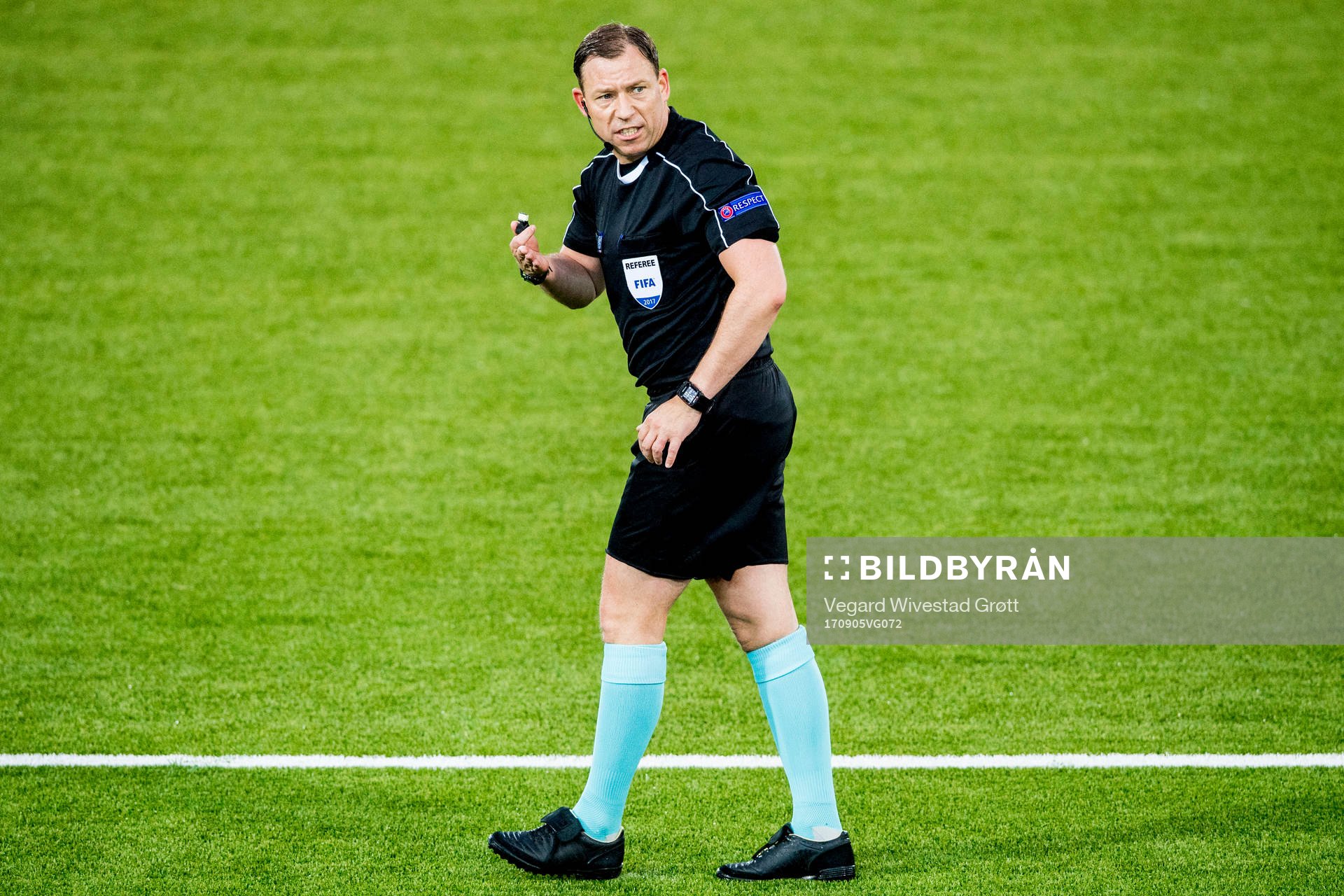 Referee Thoroddur Hjaltalin from Iceland