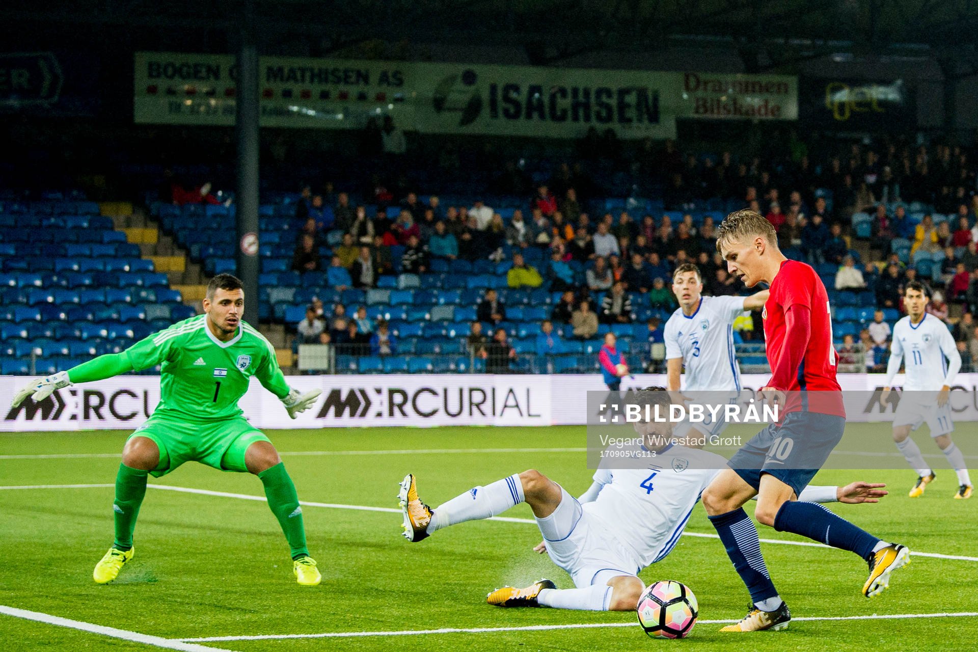 Israel's goalkeeper Sahar Hasson, Sir Bardea and Martin