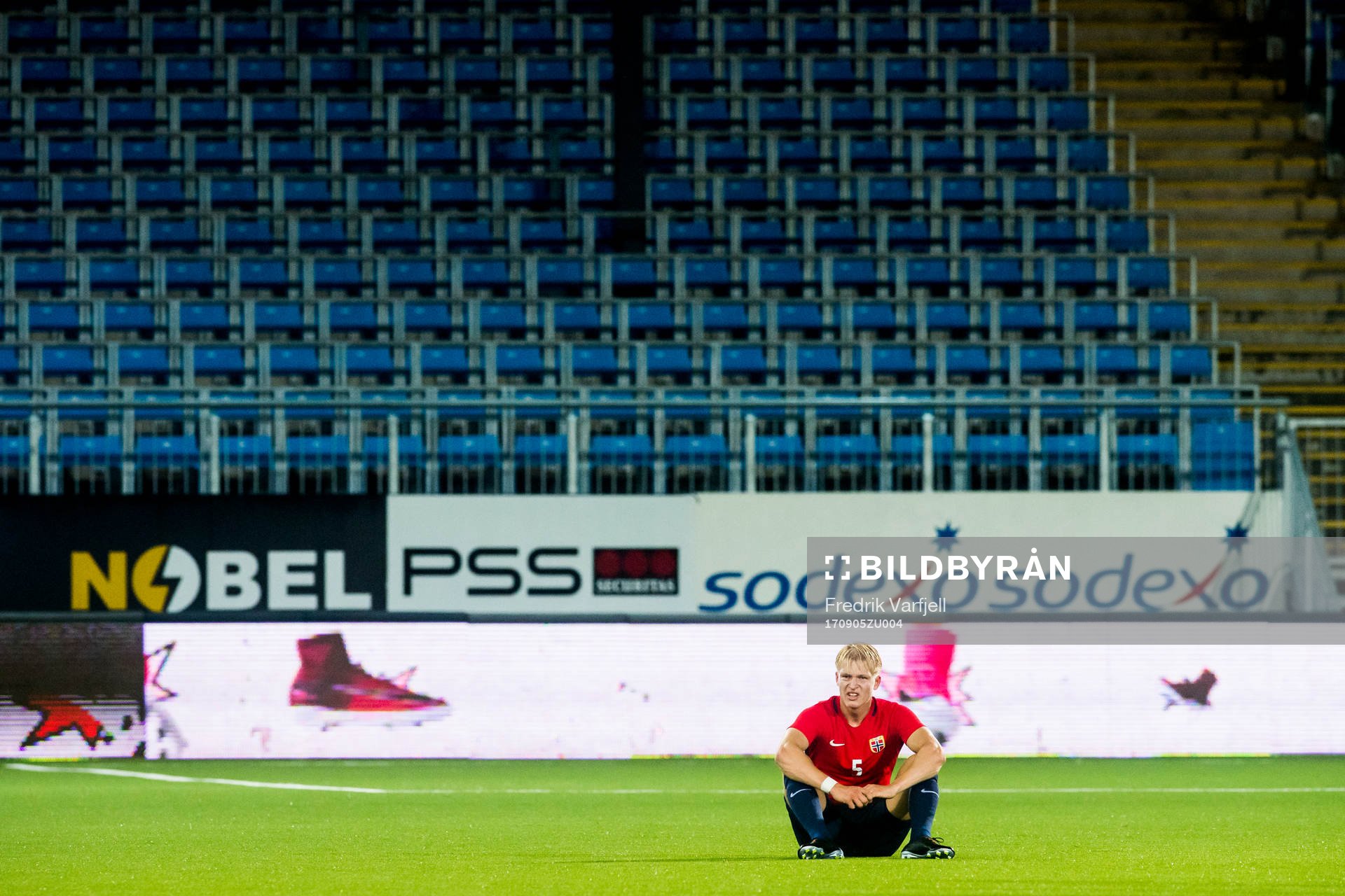 Andreas Hanche-Olsen of Norway looks dejected