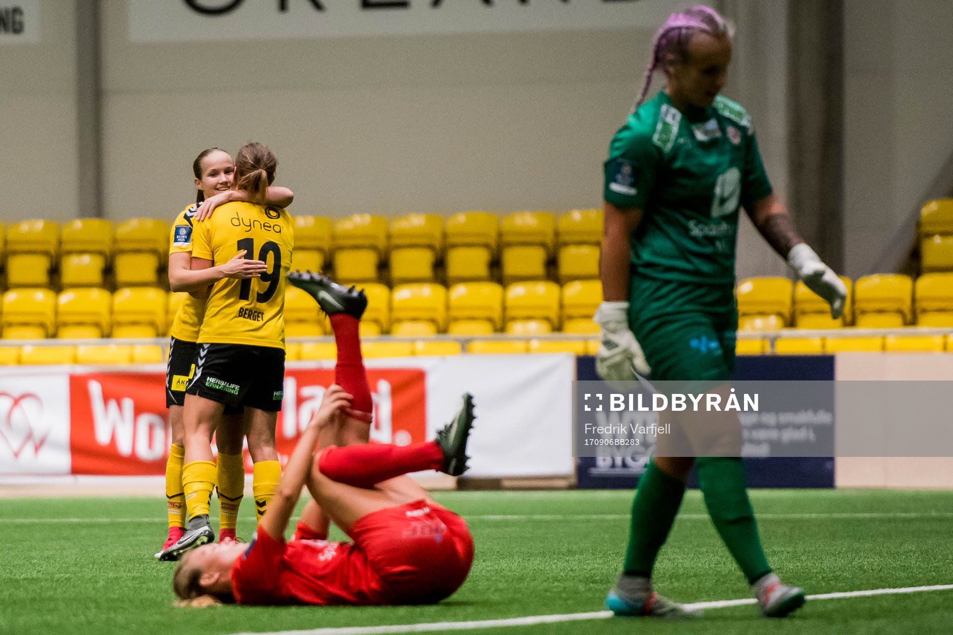 Guro Reiten of LSK kvinner celebrates