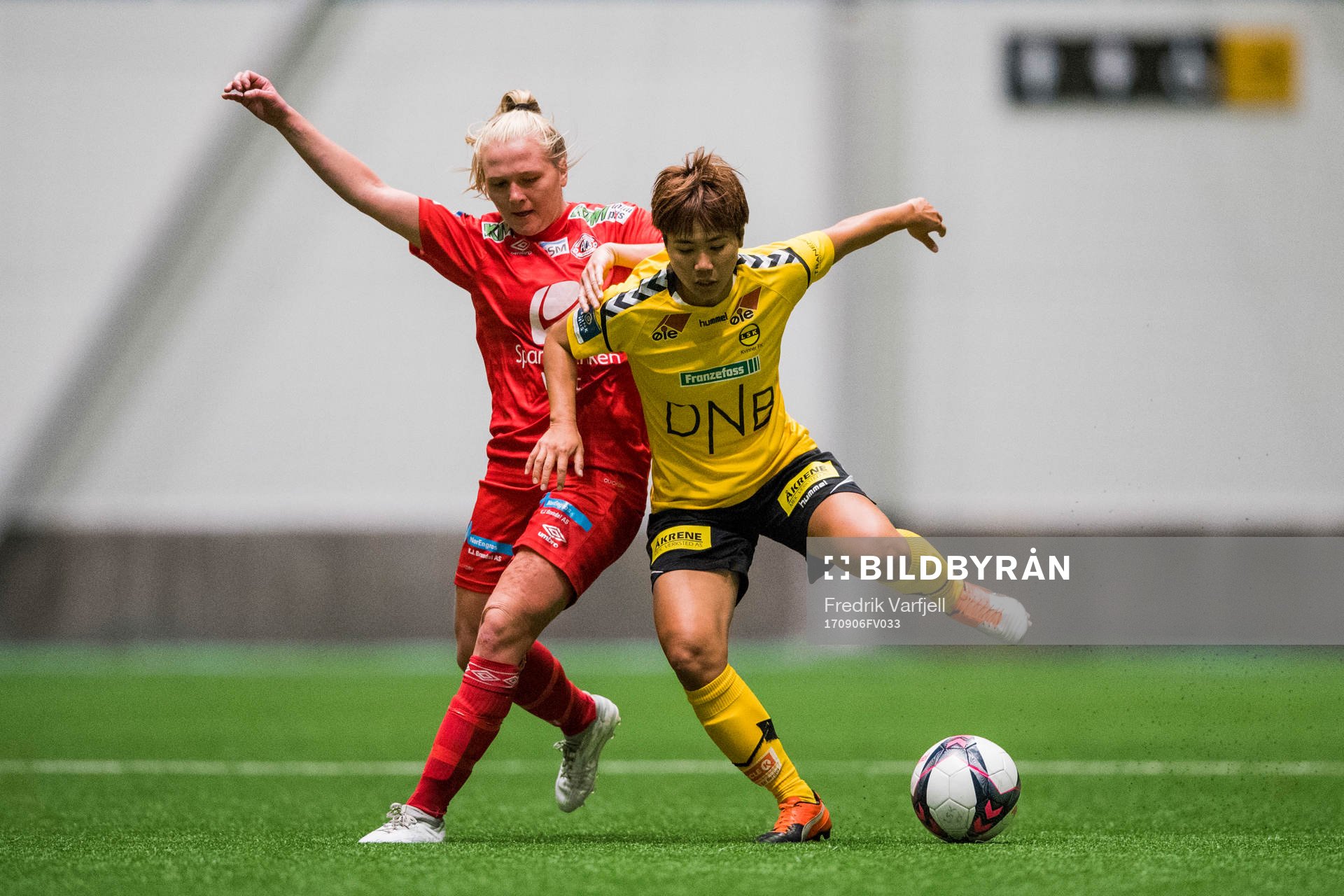 Karoline Heimvik Haugland and Ryoko Takara of LSK kvinner