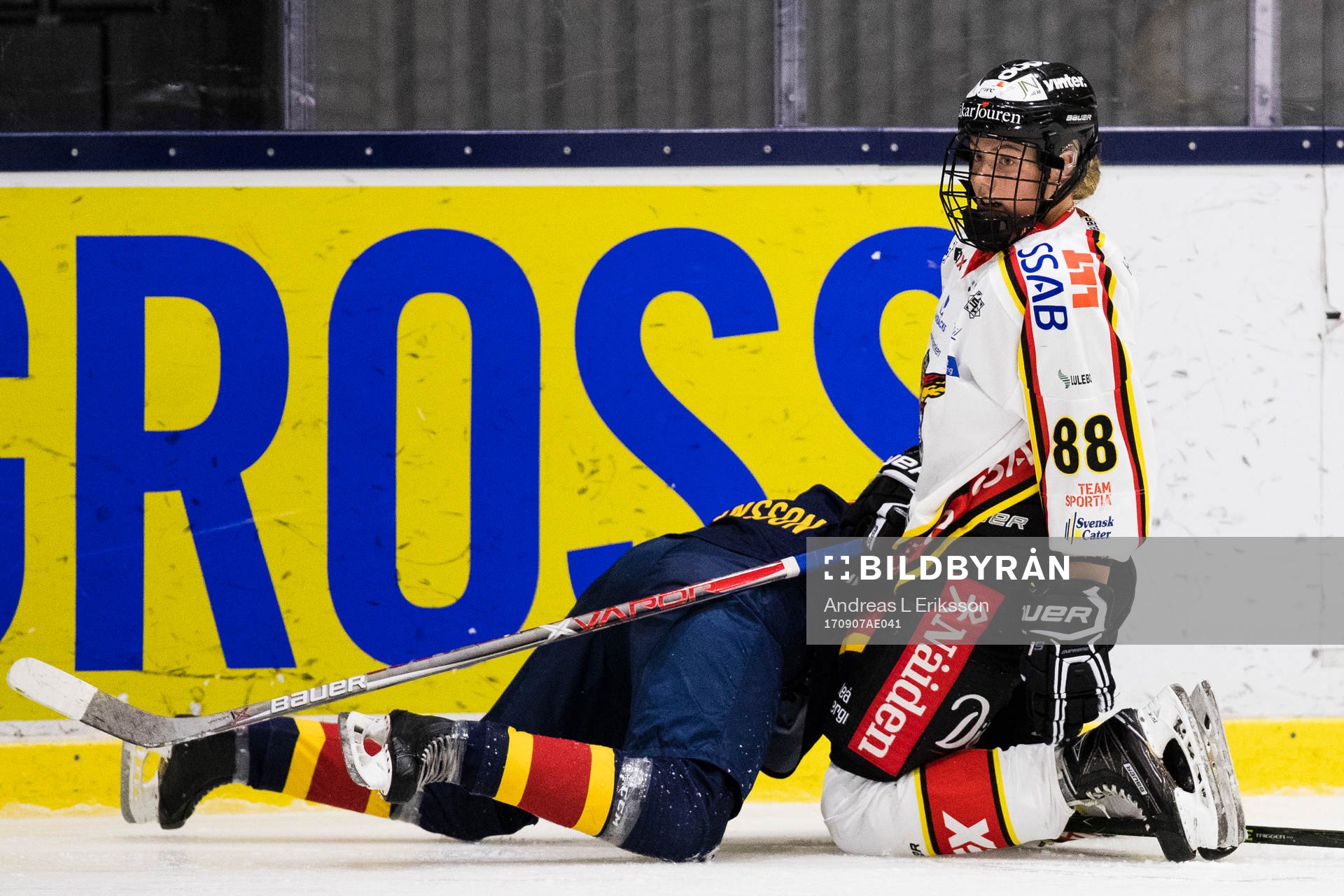 Djurgårdens Julia Johansson och Luleås Ronja Savolainen