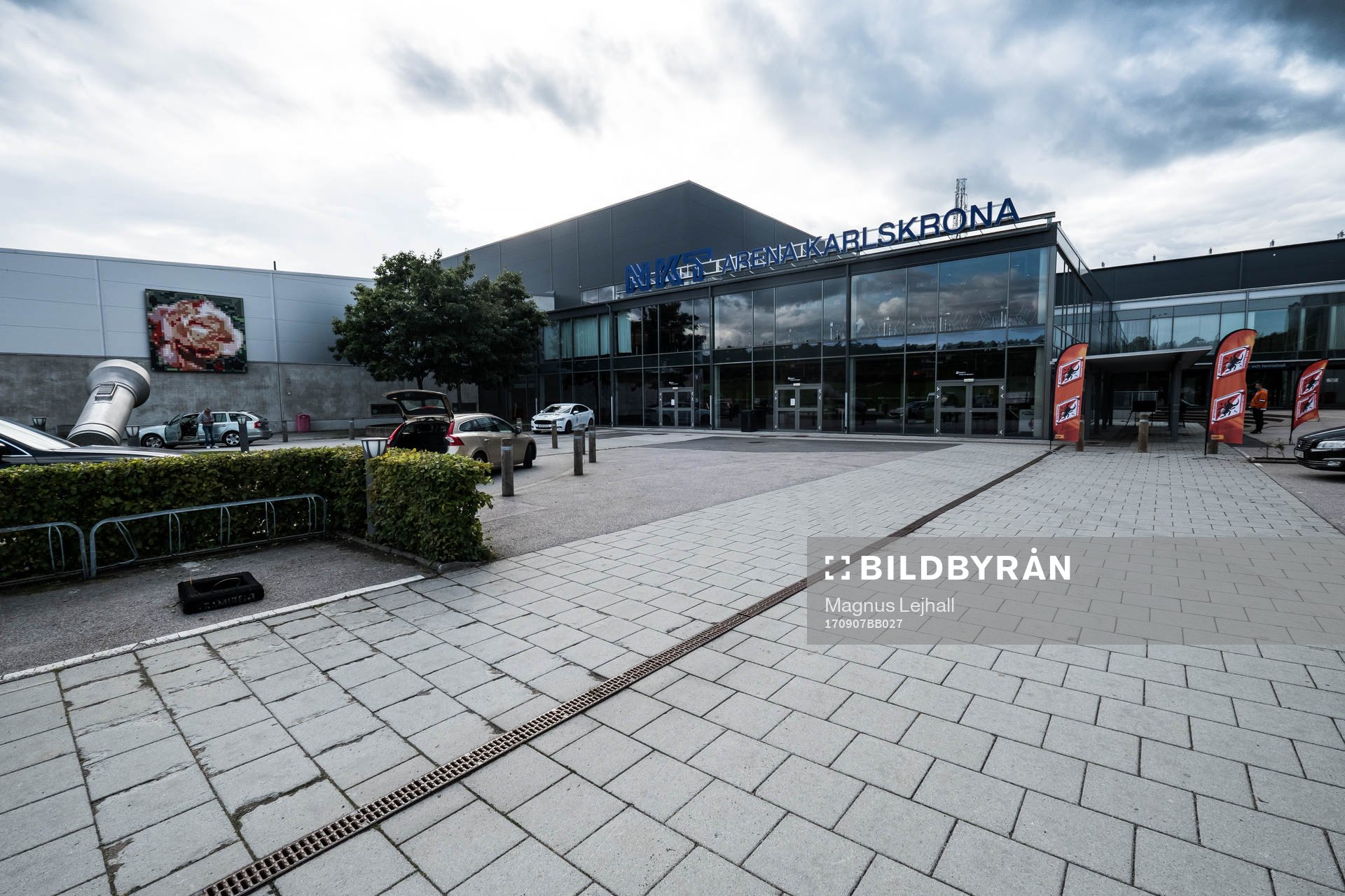 NKT arena exteriört innan träningsmatchen i ishockey