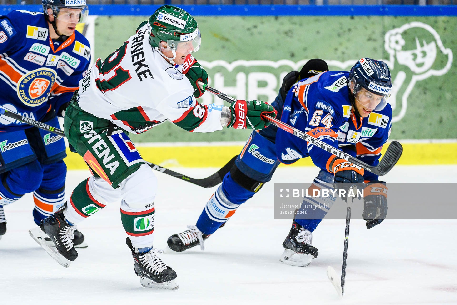 Frölundas Ryan Lasch och Växjös Eric Martinsson