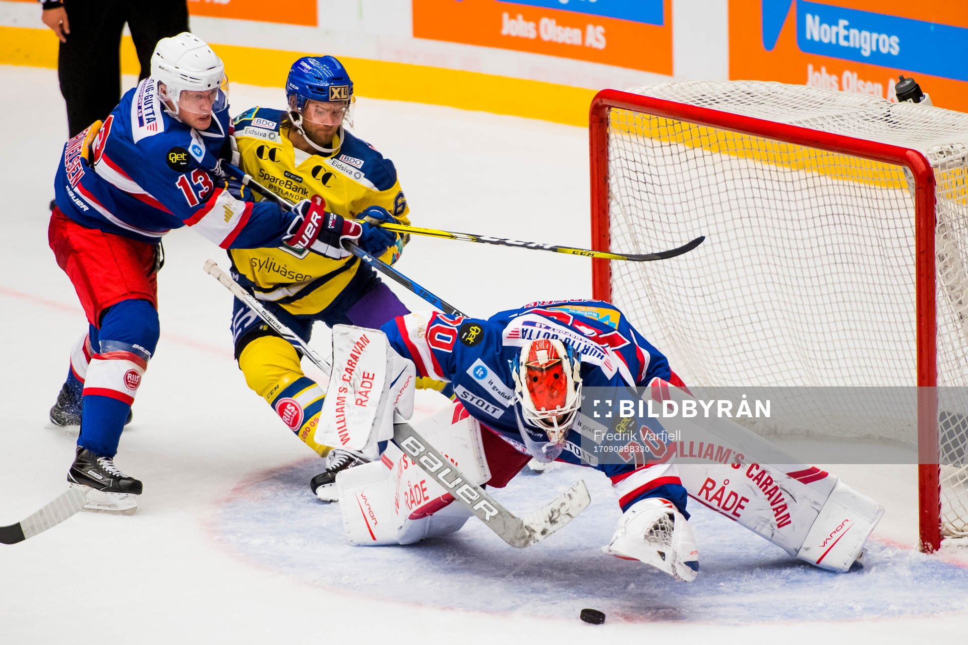 Joachim Sommer Nielsen of Vålerenga, Emil Frøshaug of