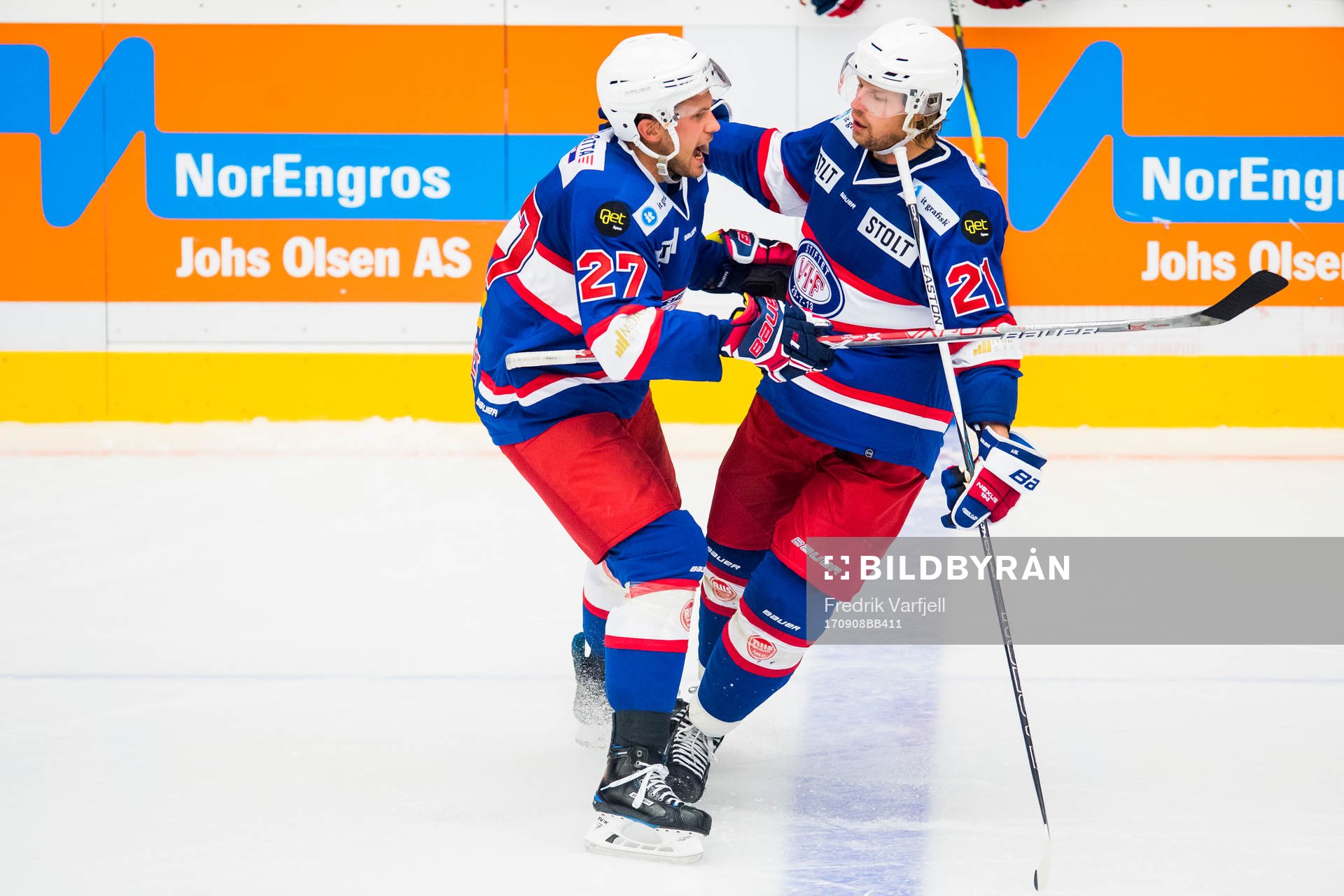 Morten Ask of Vålerenga celebrates with his teammate