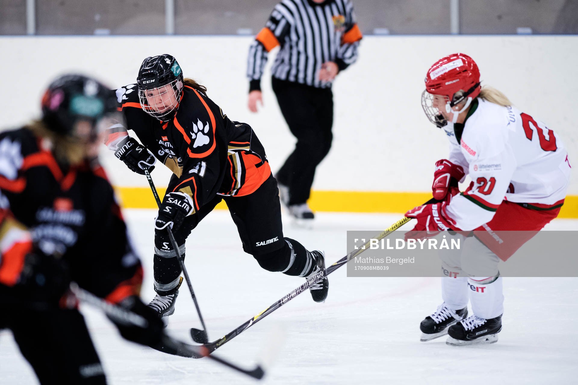 s Hanna Sköld i kamo med Modos Celine Tedenby