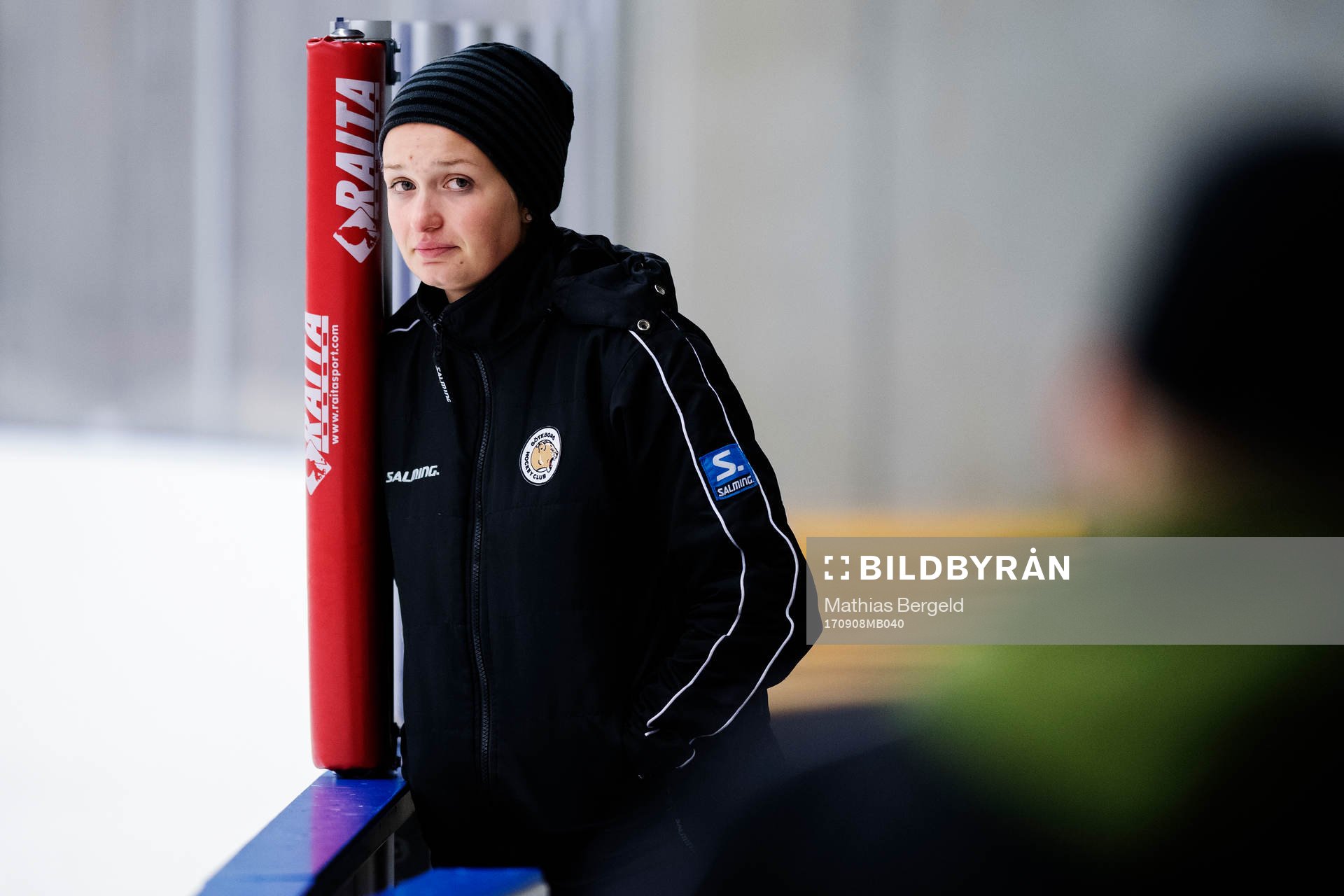 s Celine Agbottspon i avbytarbåset