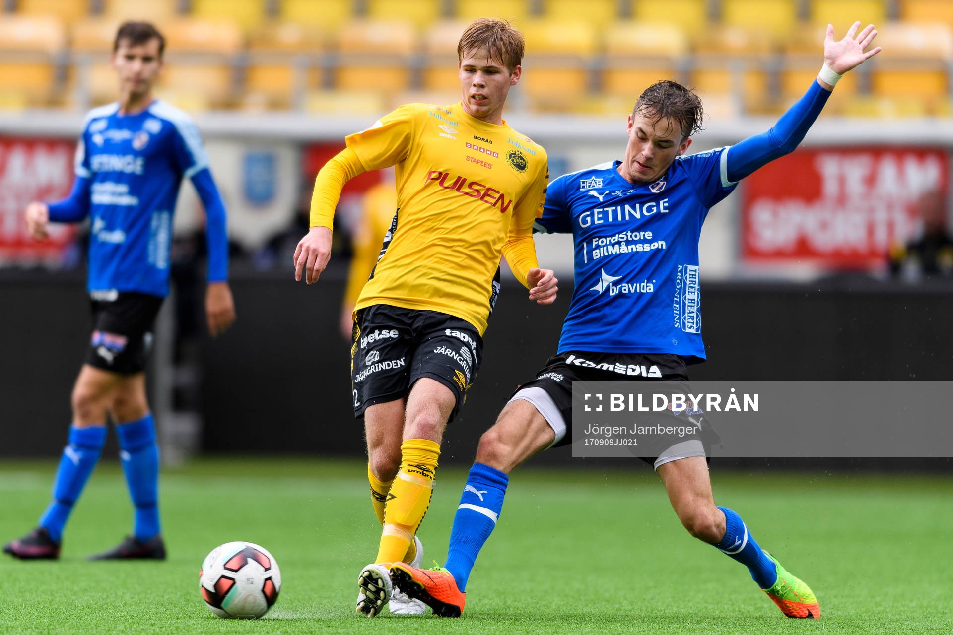 Elfsborgs Anton Thorsson och Halmstads Alexander Johansson