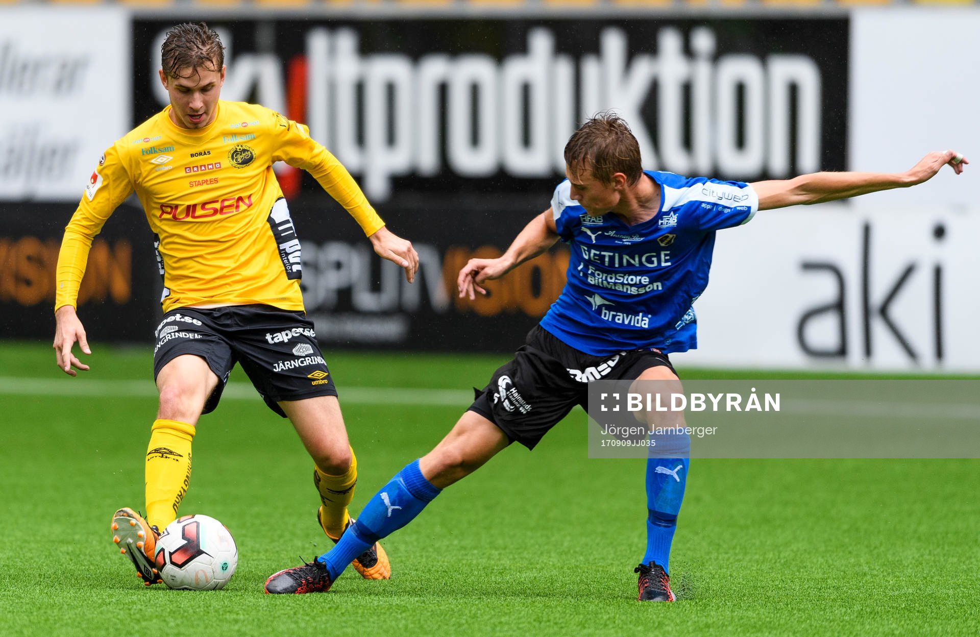 Elfsborgs Filip Varenhed och Halmstads Jacob Olsson