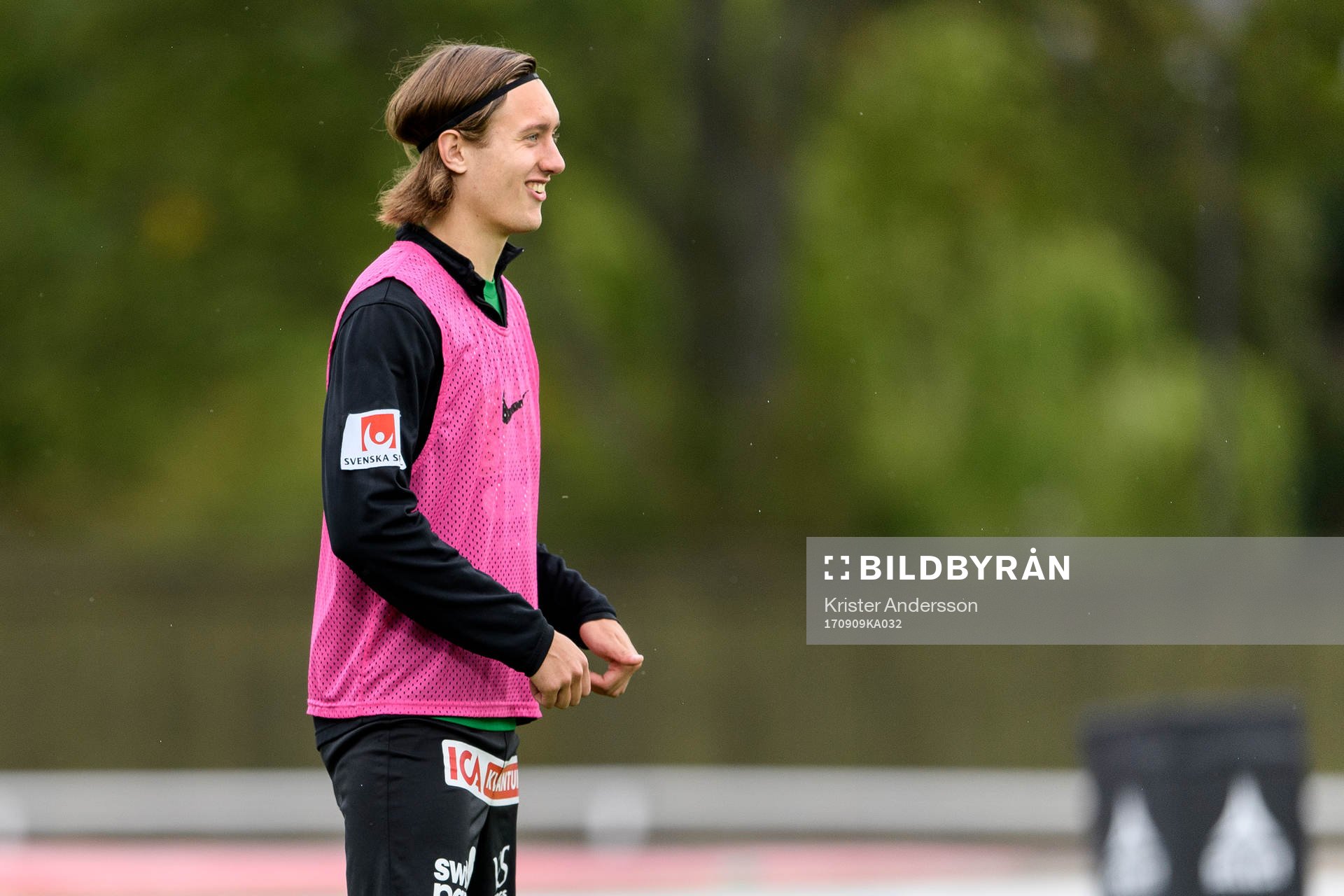 Varbergs Isac Johansson före fotbollsmatchen i Superettan