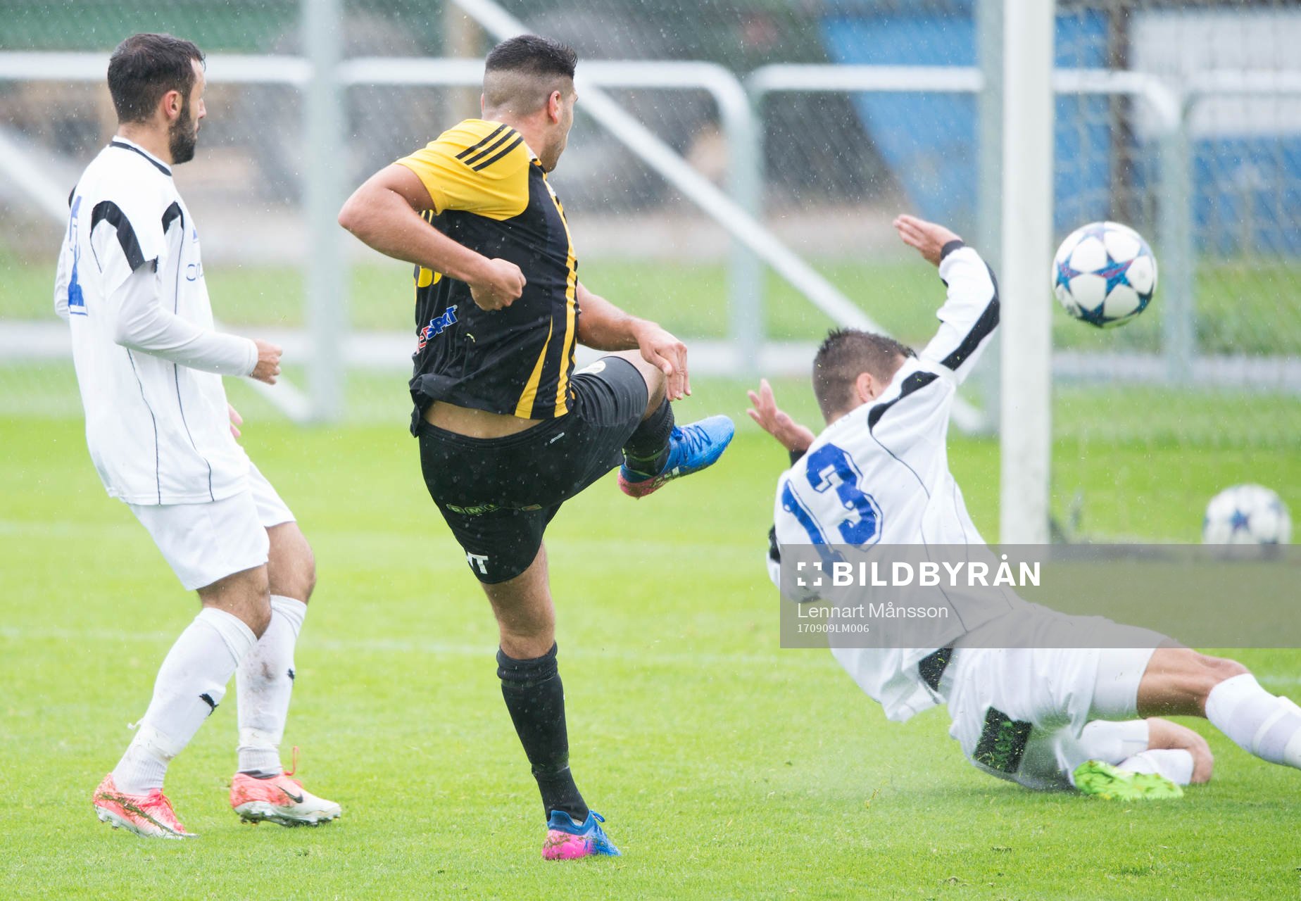 IFK Hässleholms Tommy Filipovic i matchen i division 2