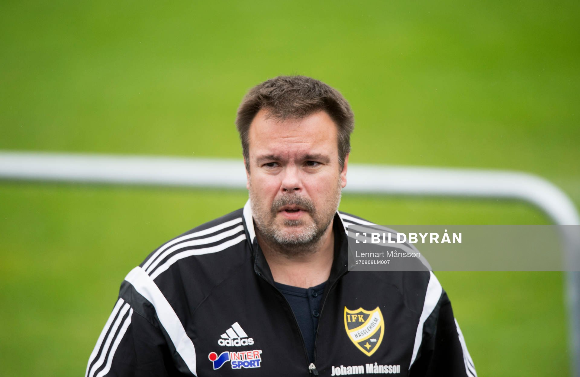 IFK Hässleholms ungdomsledare Johann Månsson i matchen i division 2 mellan IFK Hässleholm och IFK Malmö i Hässleholm 9 september 2017.  