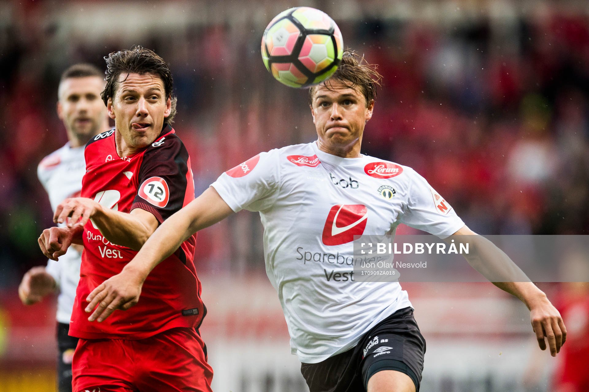 Jakob Orlov of Brann and Bjørn Inge Utvik of Sogndal