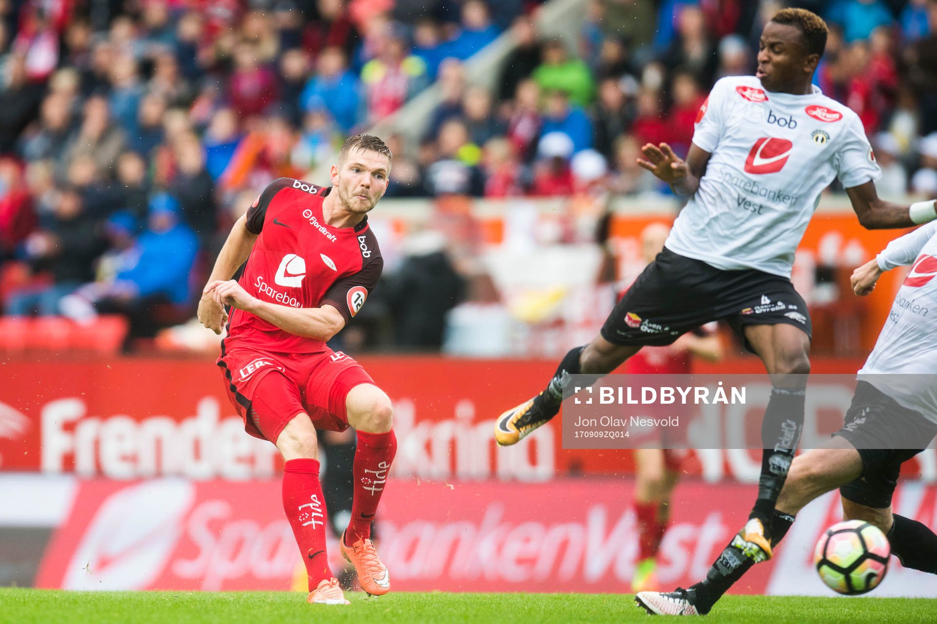 Gilli Rólantsson of Brann takes a shot