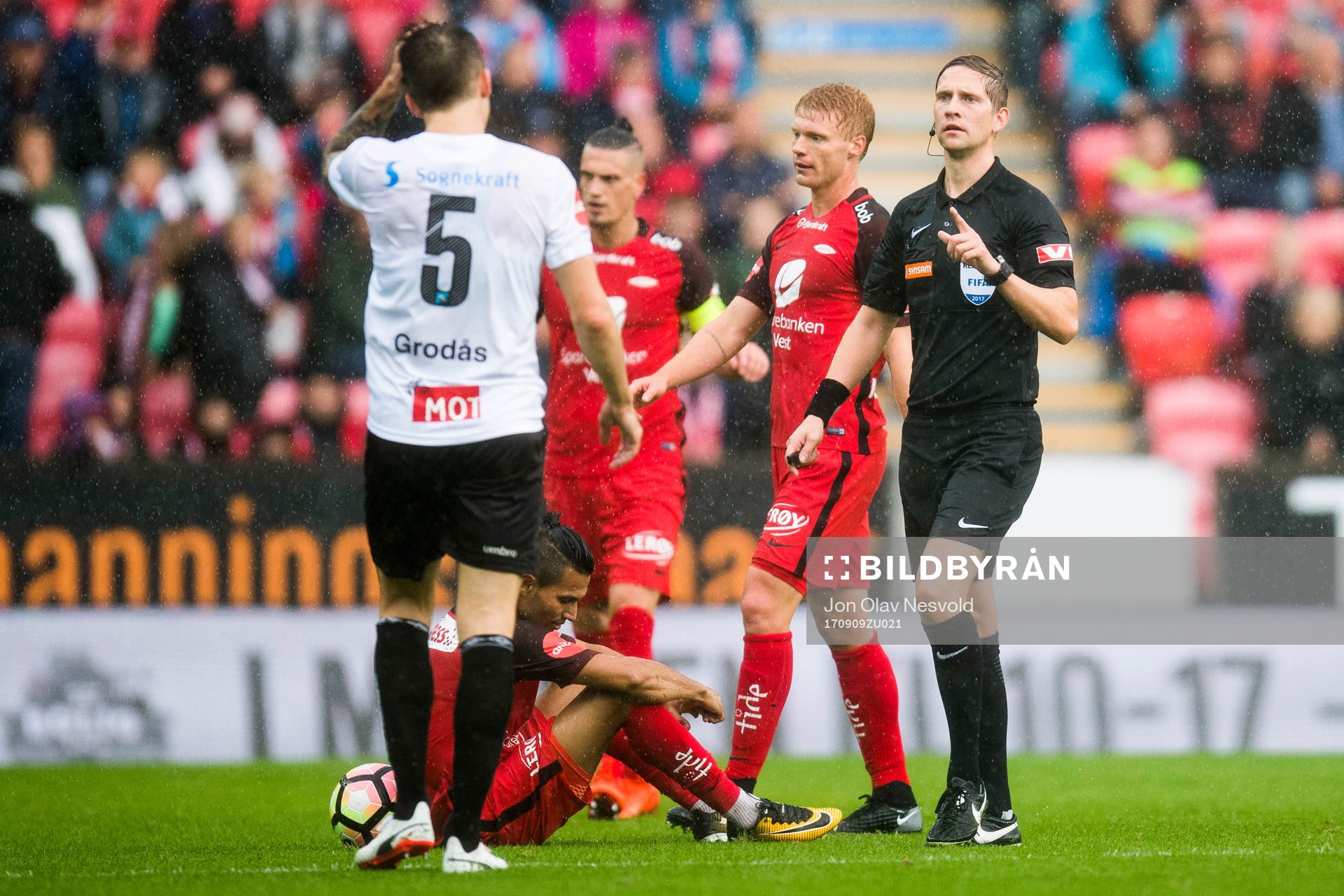 Espen Eskås, referee