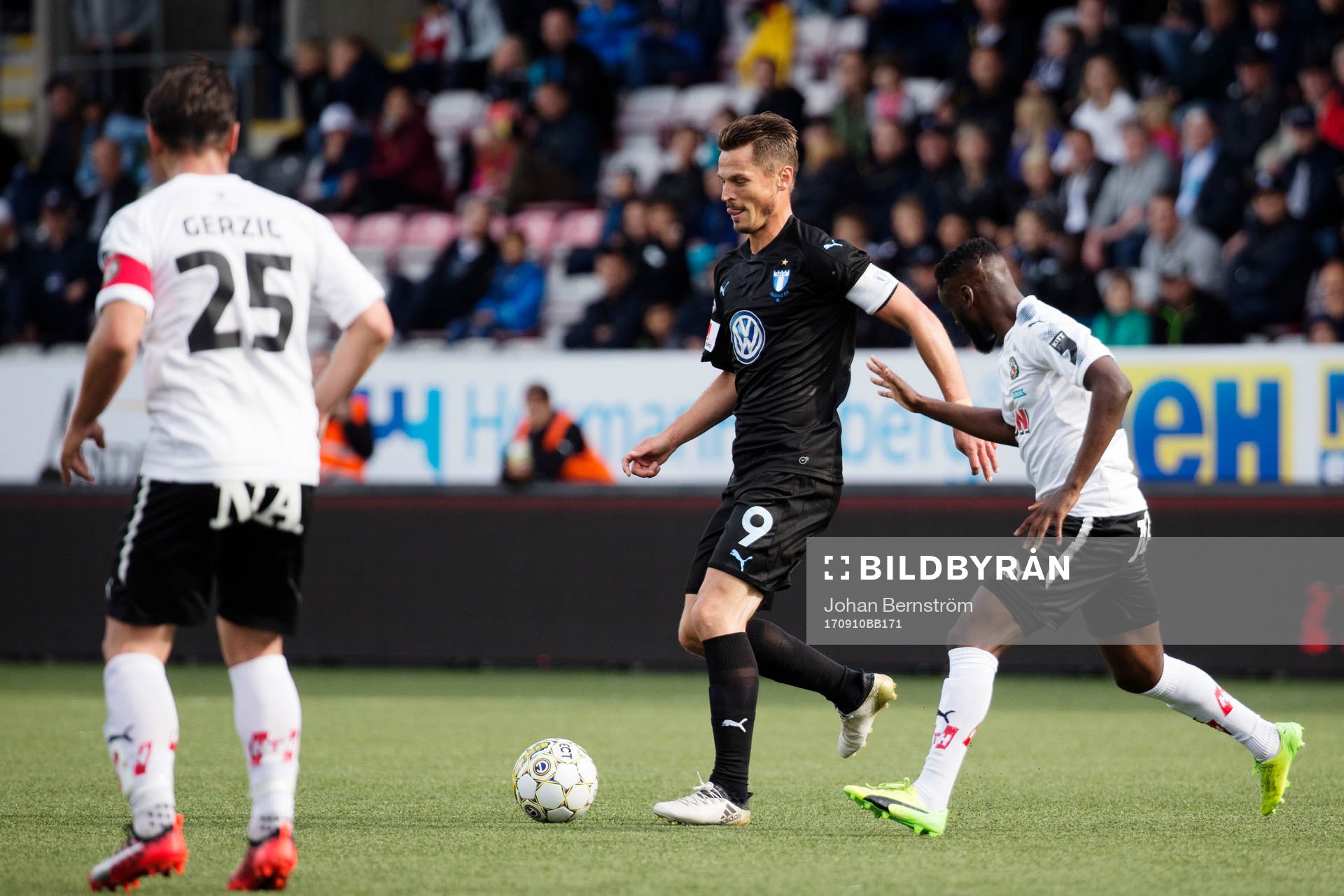 Malmö FFs Markus Rosenberg och Örebros Maic Sema