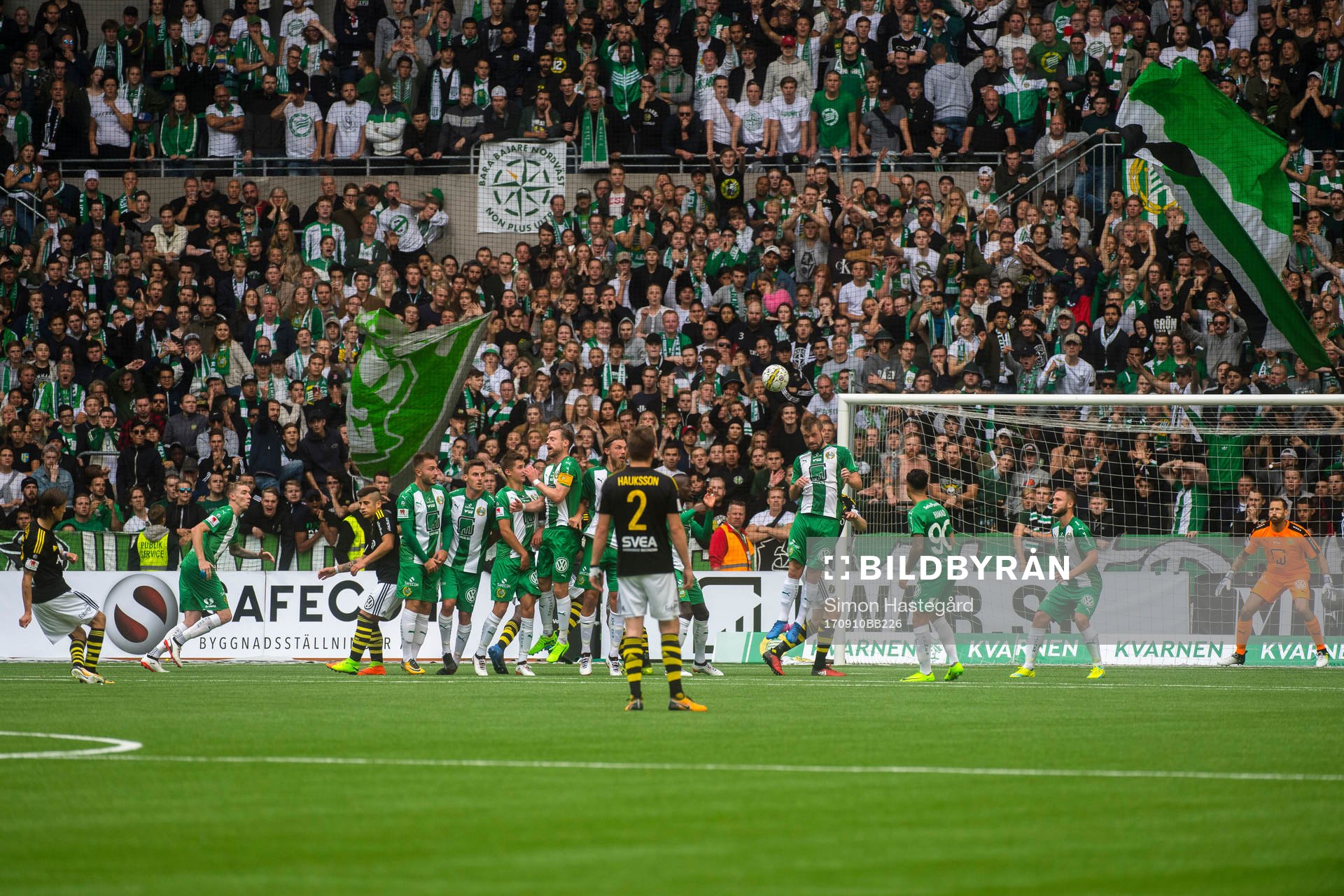 s Kristoffer Olsson gör 1-1 på frispark