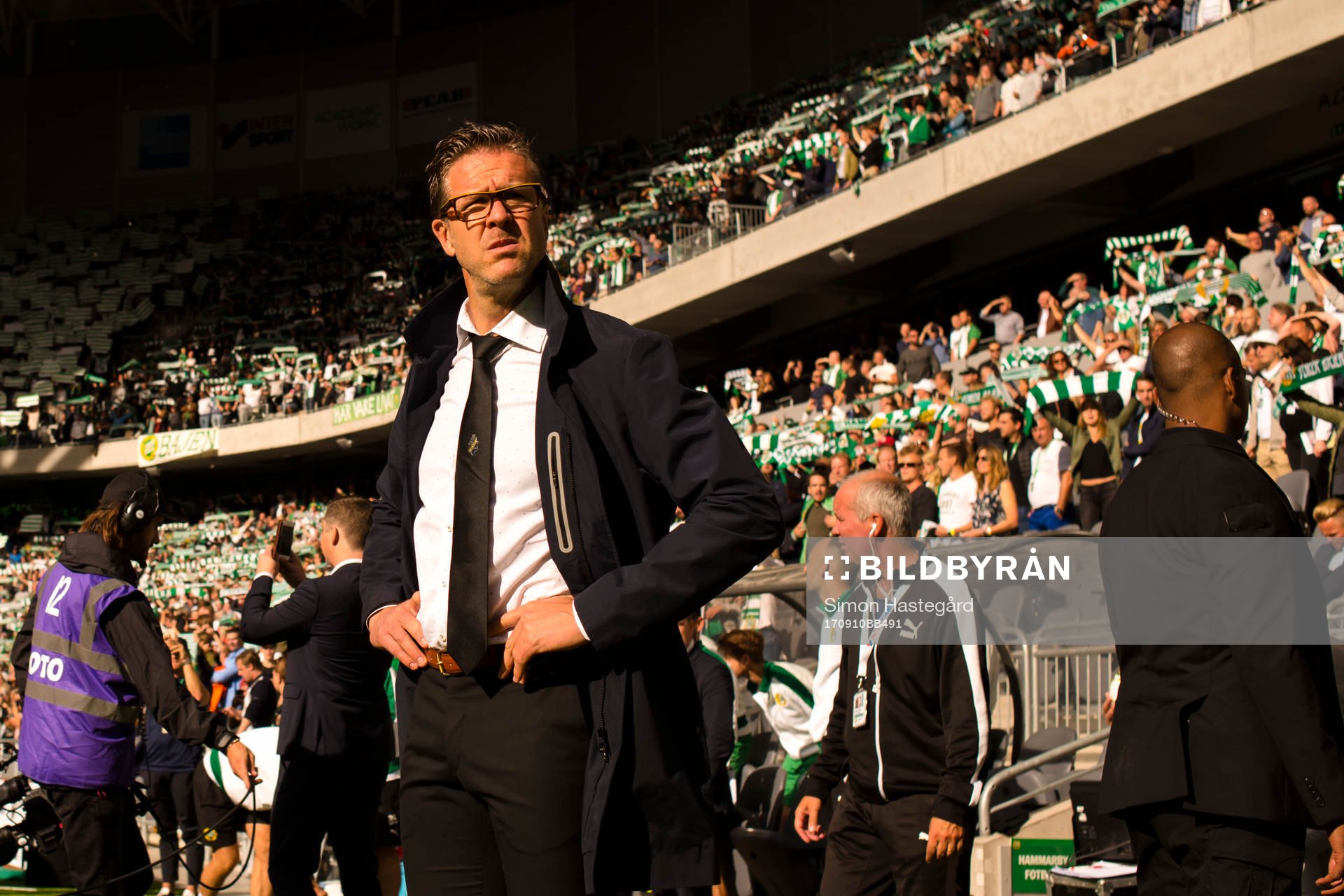 s tränare Rikard Norling före fotbollsmatchen i