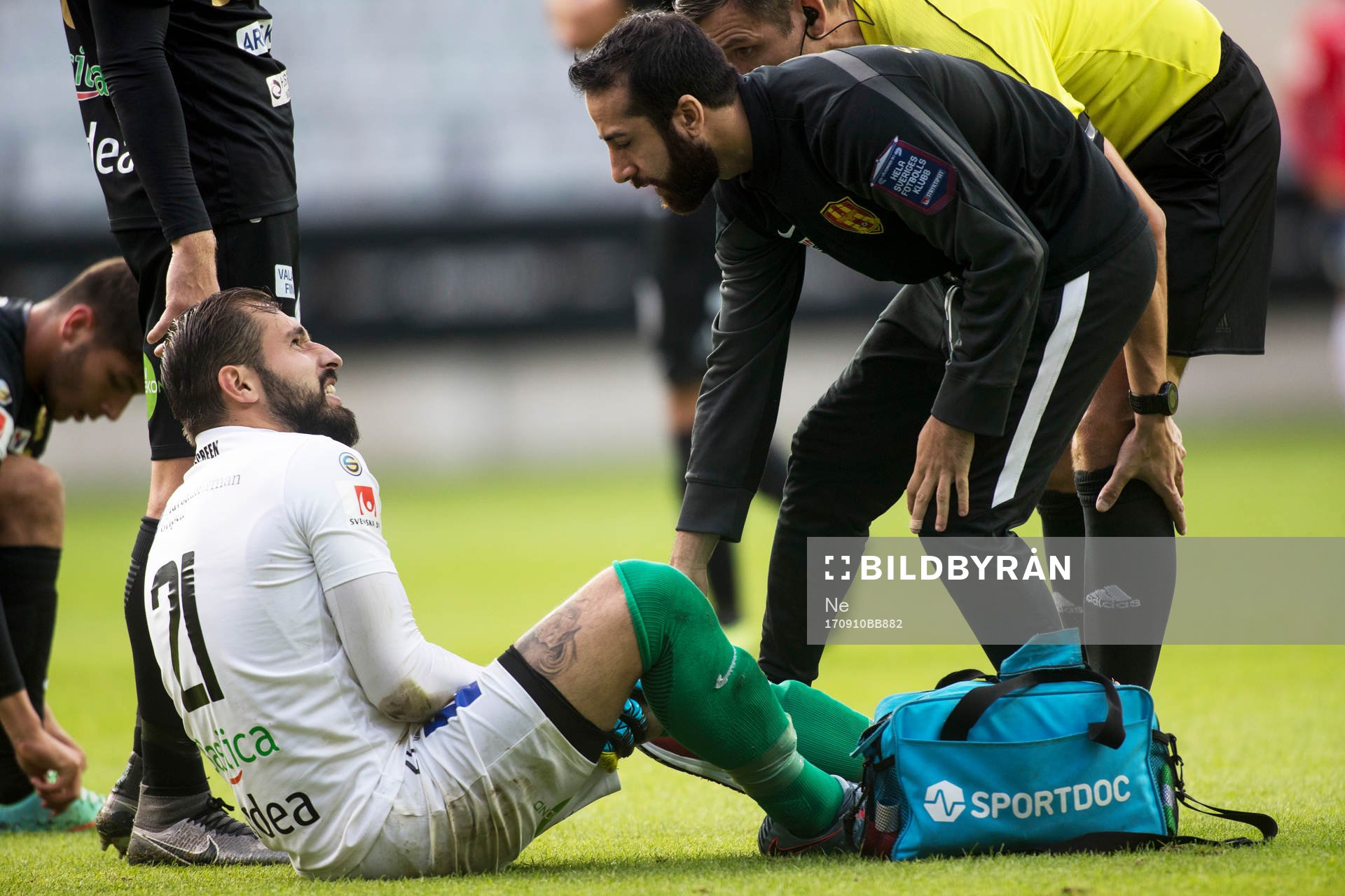 Syrianskas målvakt Dejan Garaca skadades