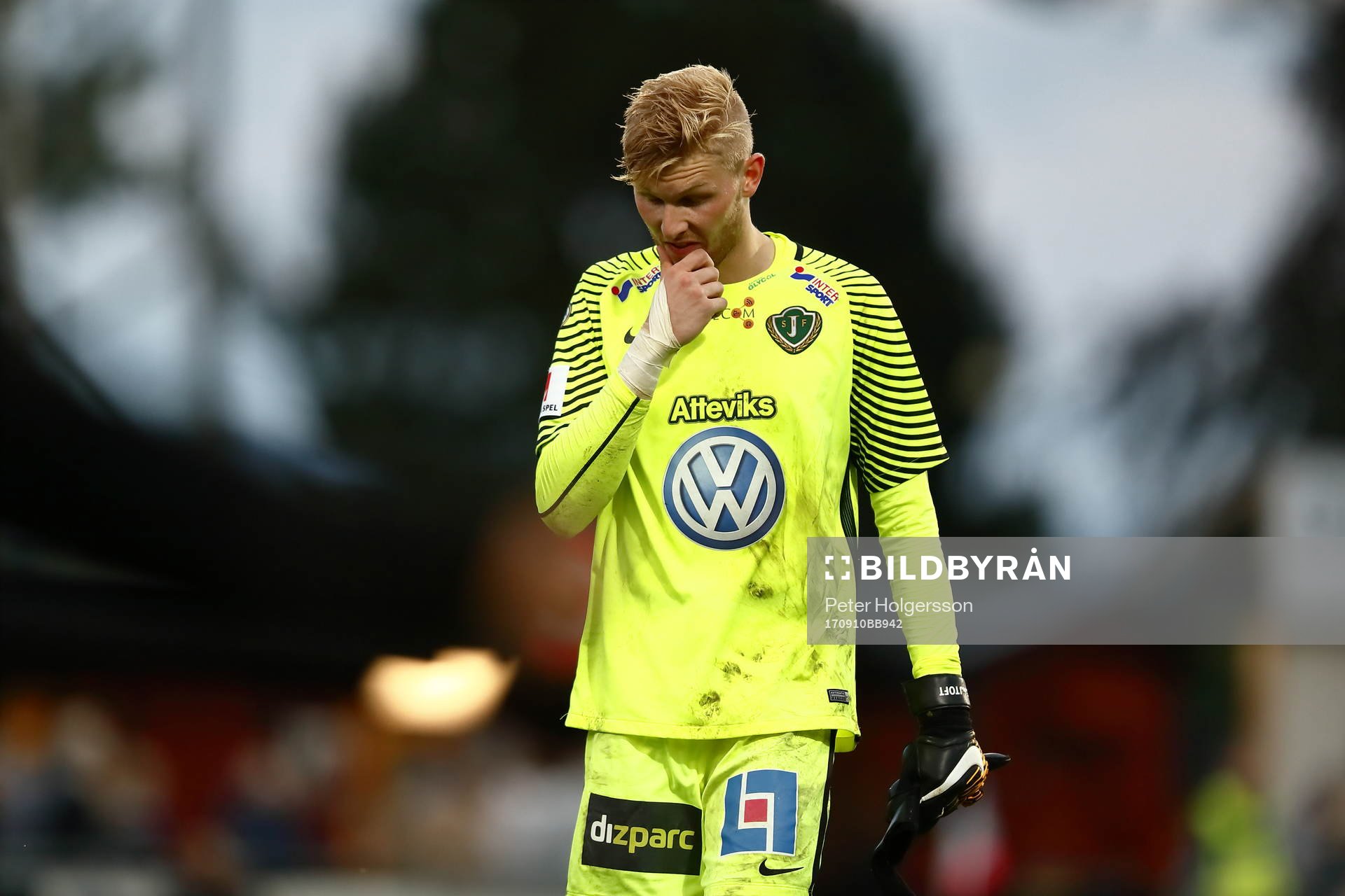 Jönköpings målvakt Anton Cajtoft deppar